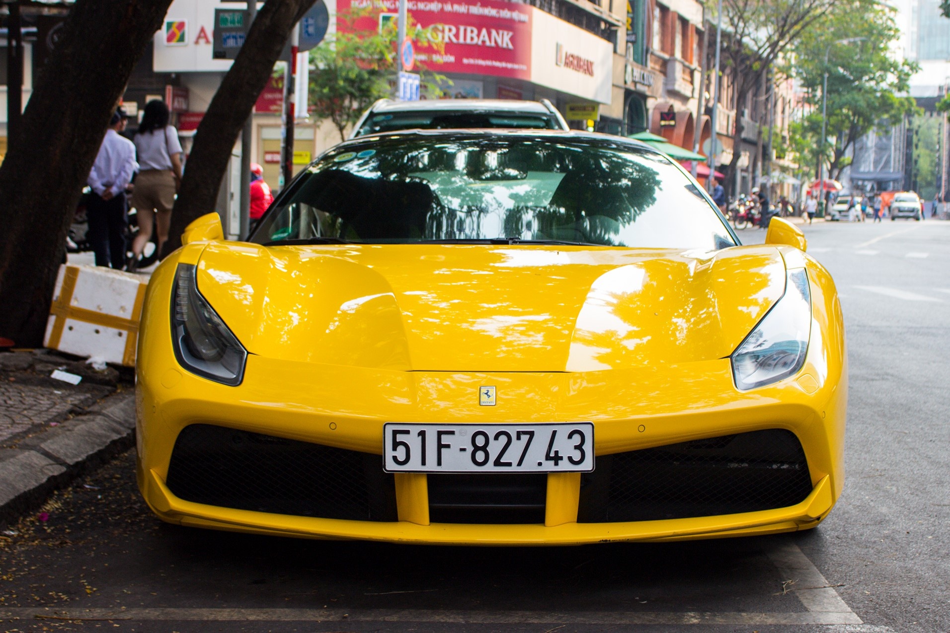 Chiec Ferrari 488 GTB kho gap anh 4