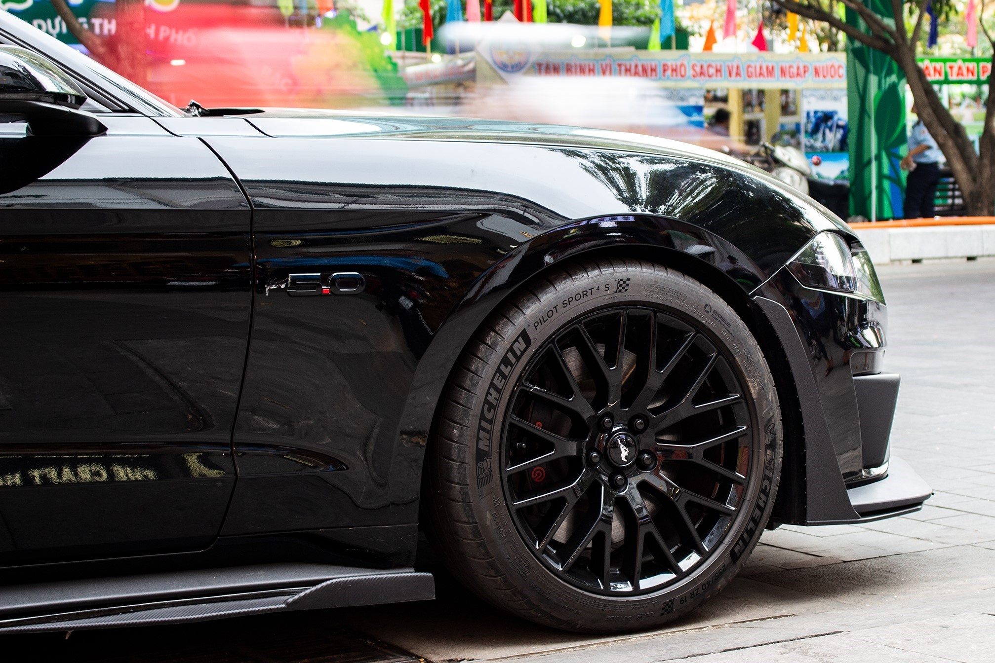 Ford Mustang GT dau tien Viet Nam anh 6