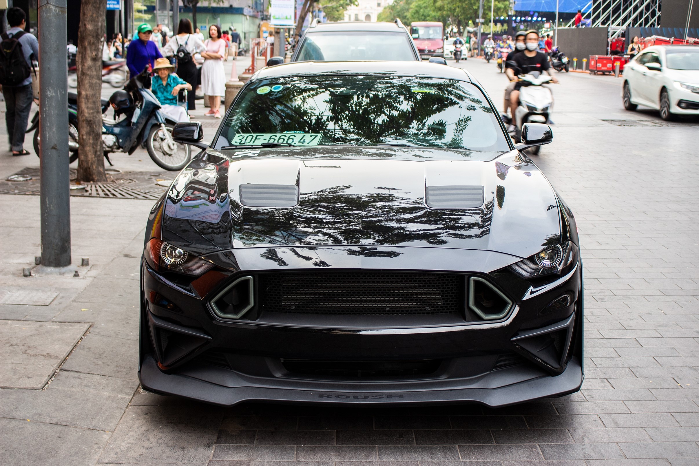 Ford Mustang GT dau tien Viet Nam anh 5