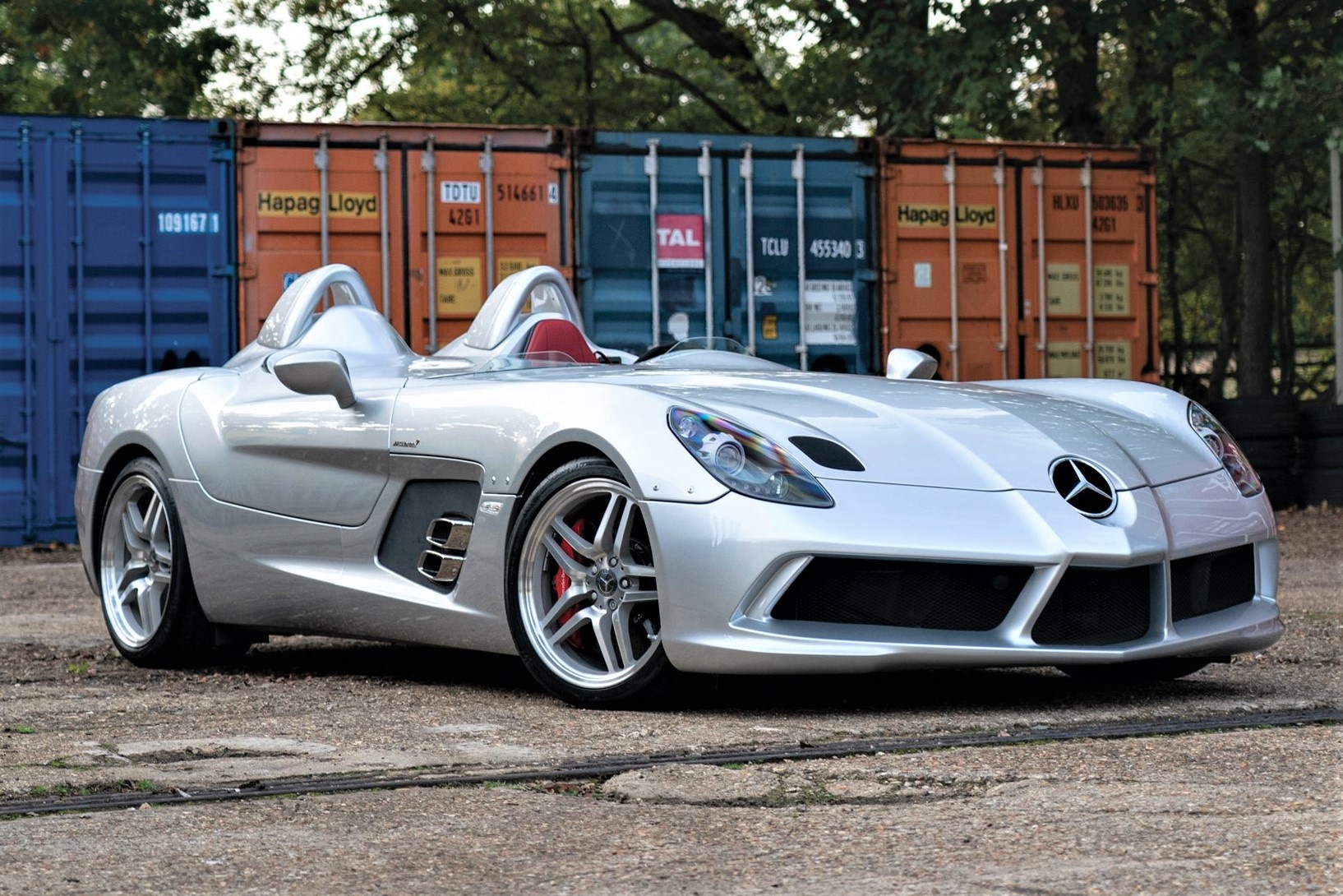 Sieu xe Mercedes 10 nam tuoi duoc rao ban voi gia 2,5 trieu USD hinh anh