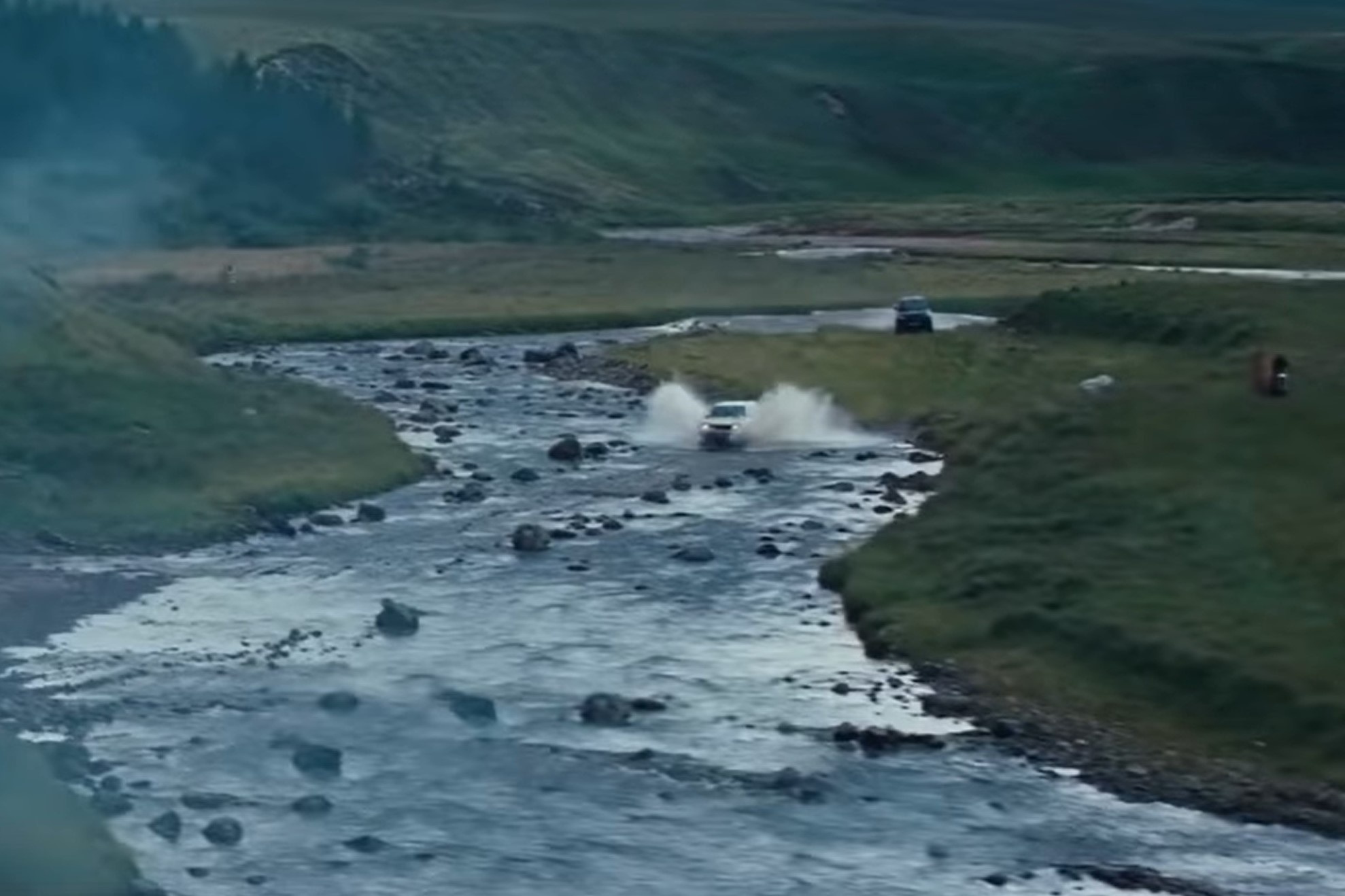 Hang loat mau xe xuat hien trong James Bond anh 6