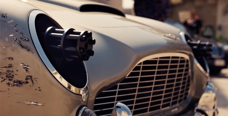 Hang loat mau xe xuat hien trong James Bond anh 3