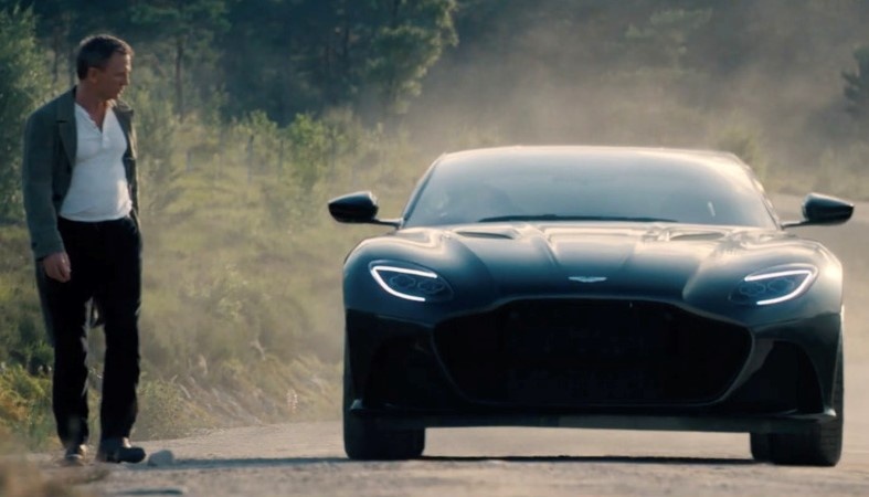 Hang loat mau xe xuat hien trong James Bond anh 4