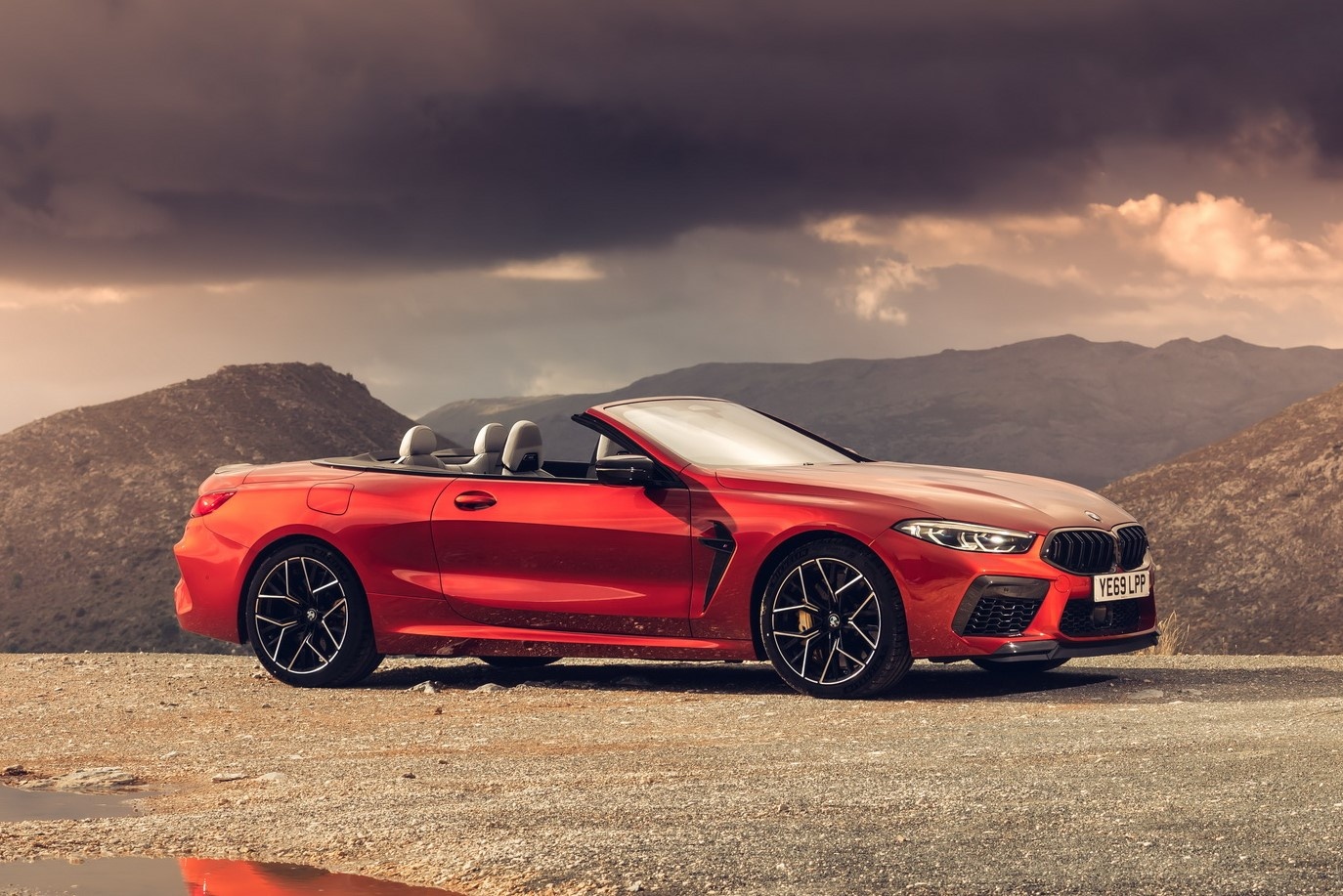 Ve dep cua BMW M8 Competition hinh anh