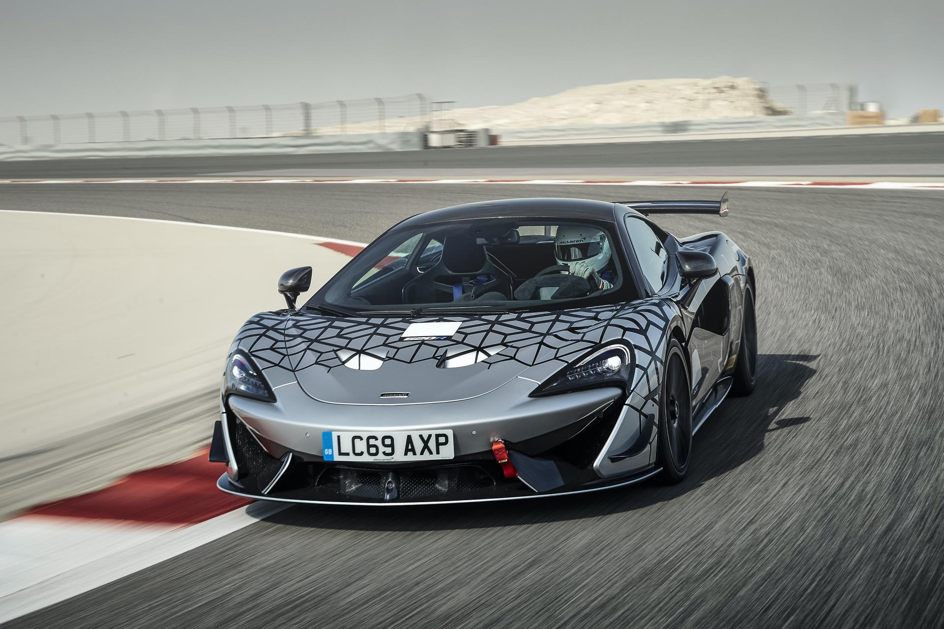 McLaren 620R ra mat anh 9