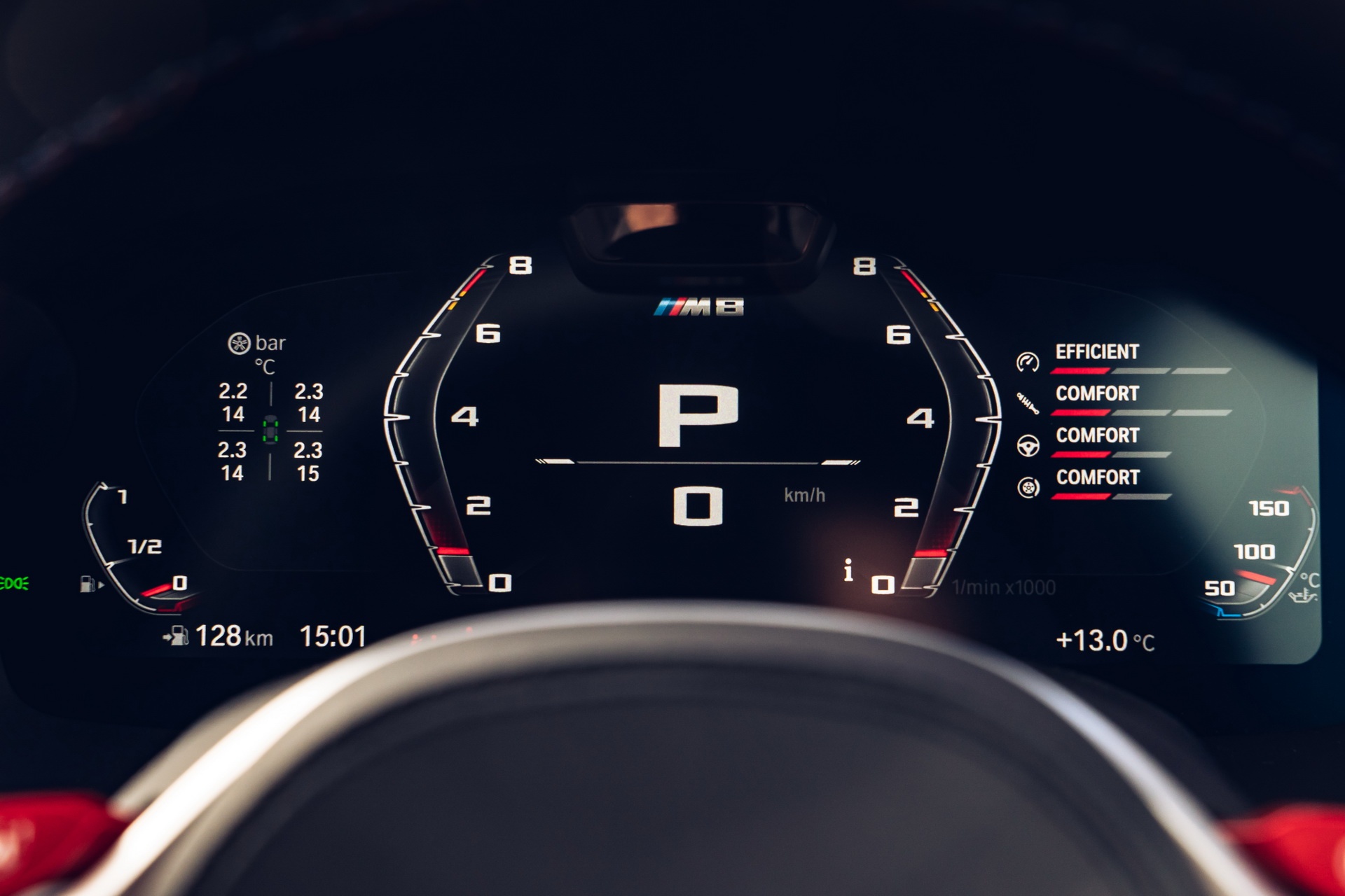 BMW M8 Competition ra mat anh 26