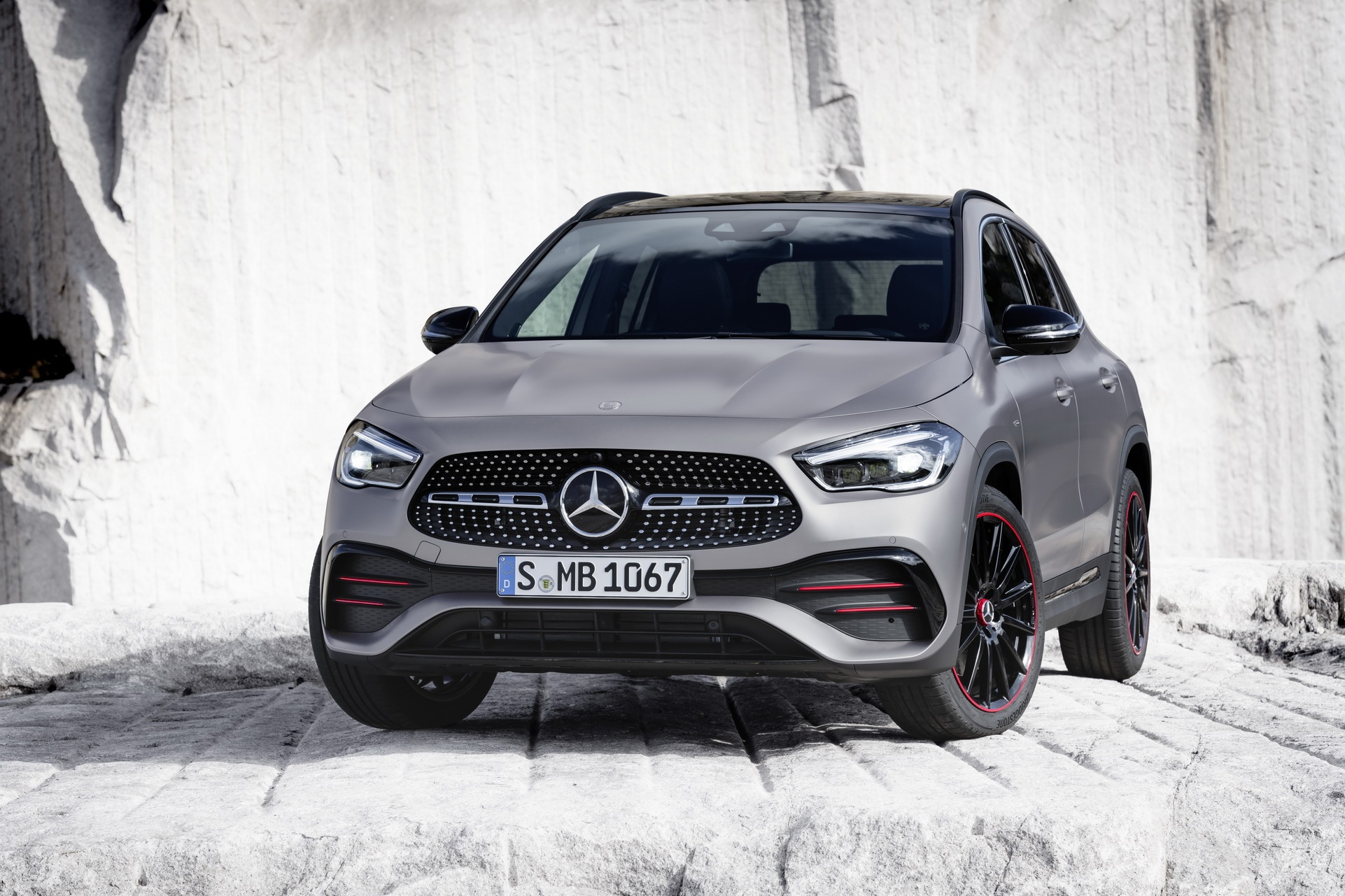 Mercedes-Benz ra mat GLA the he moi anh 1