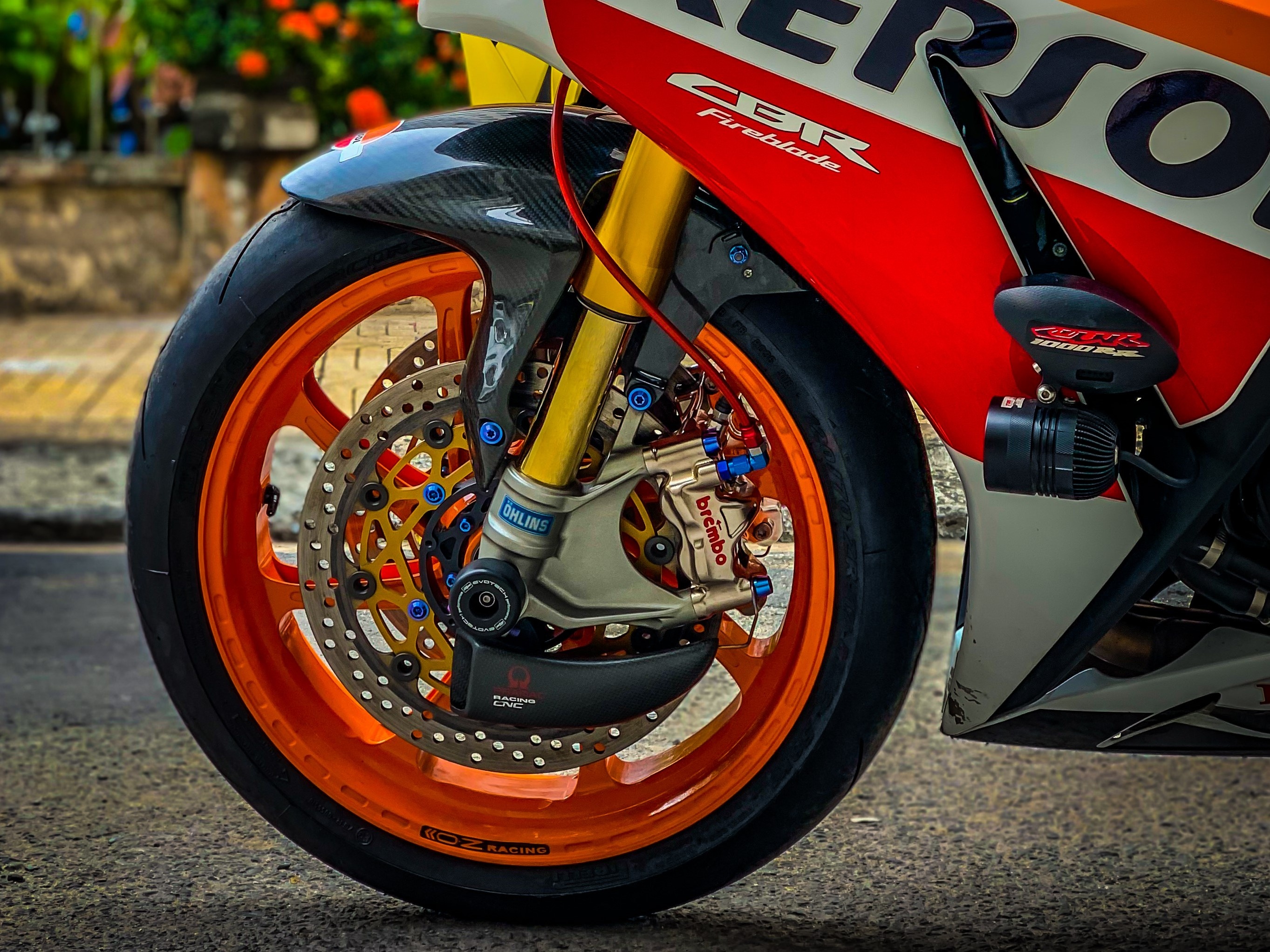 Honda CBR1000RR do anh 8