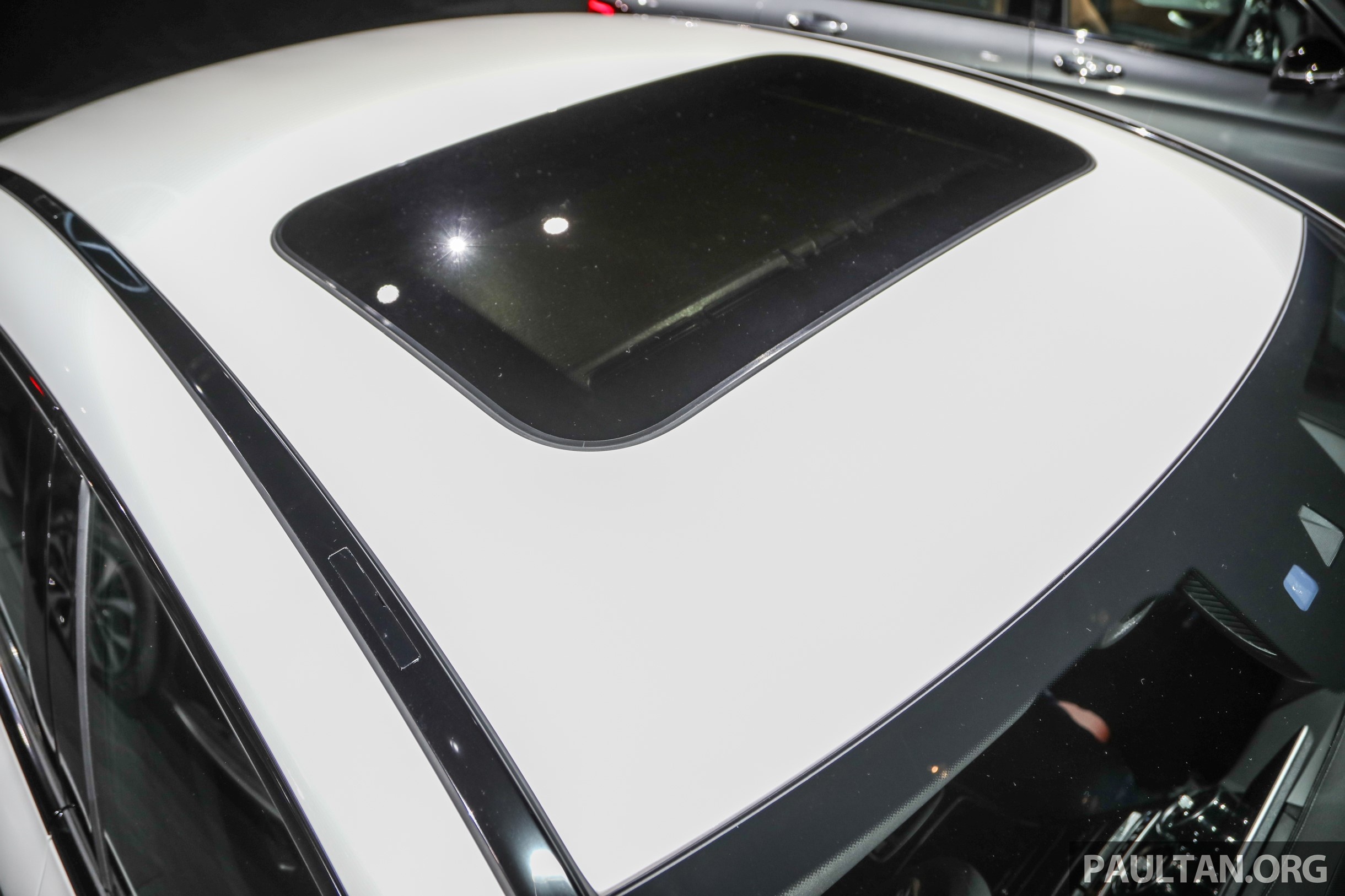 Mercedes-Benz GLC 300 Coupe ra mat anh 6