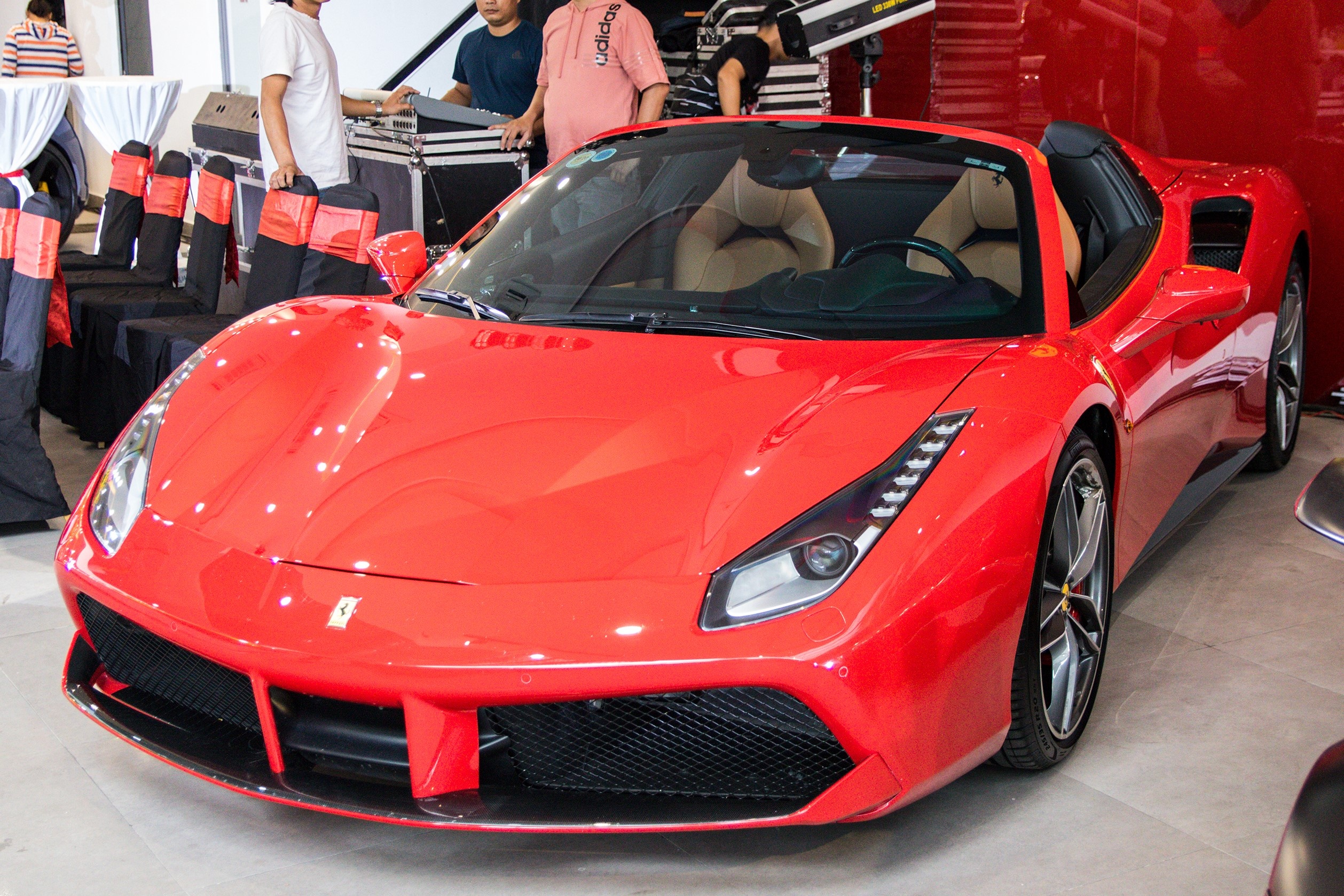 Hang chuc sieu xe hoi tu anh 8