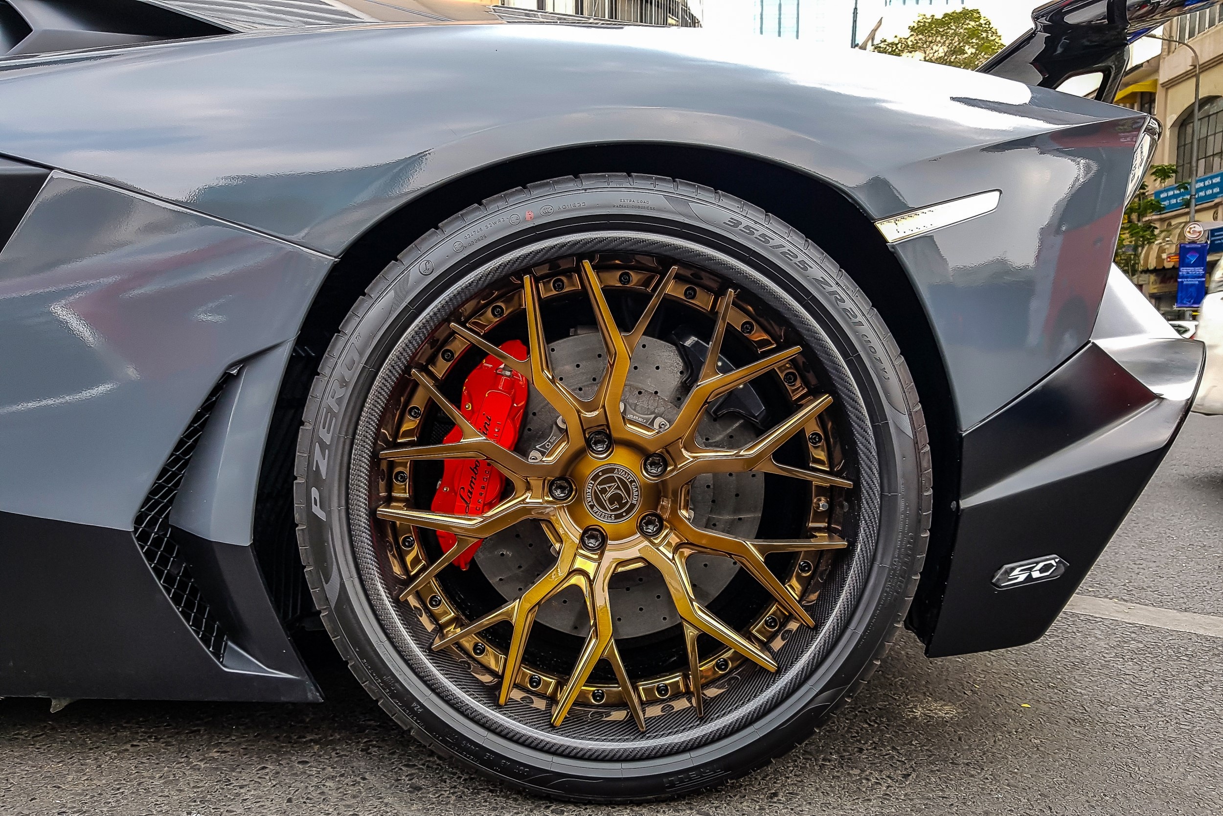 Lamborghini Aventador ban ky niem anh 6