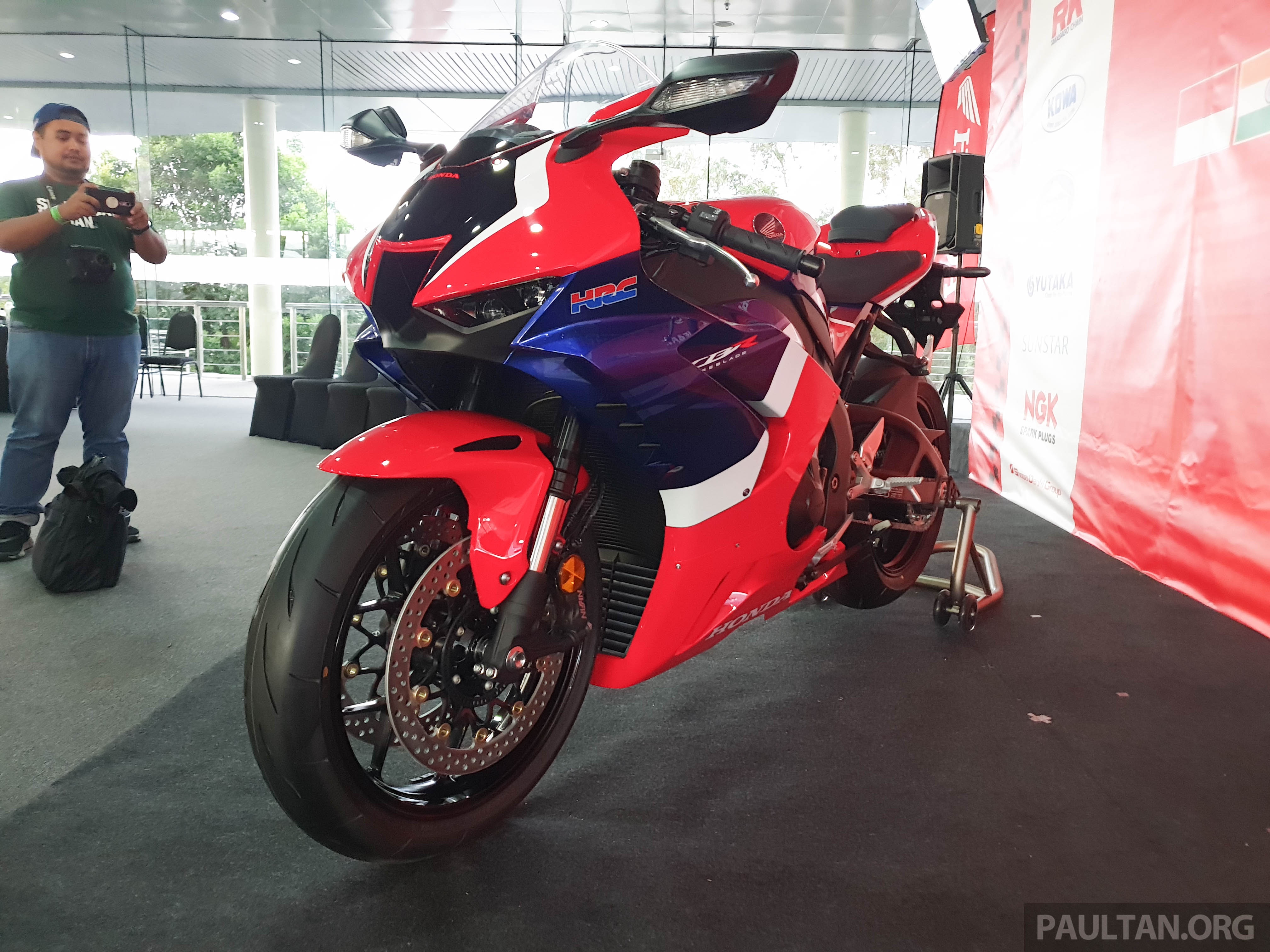 Honda CBR1000RR-R 2020 cap ben Malaysia anh 3