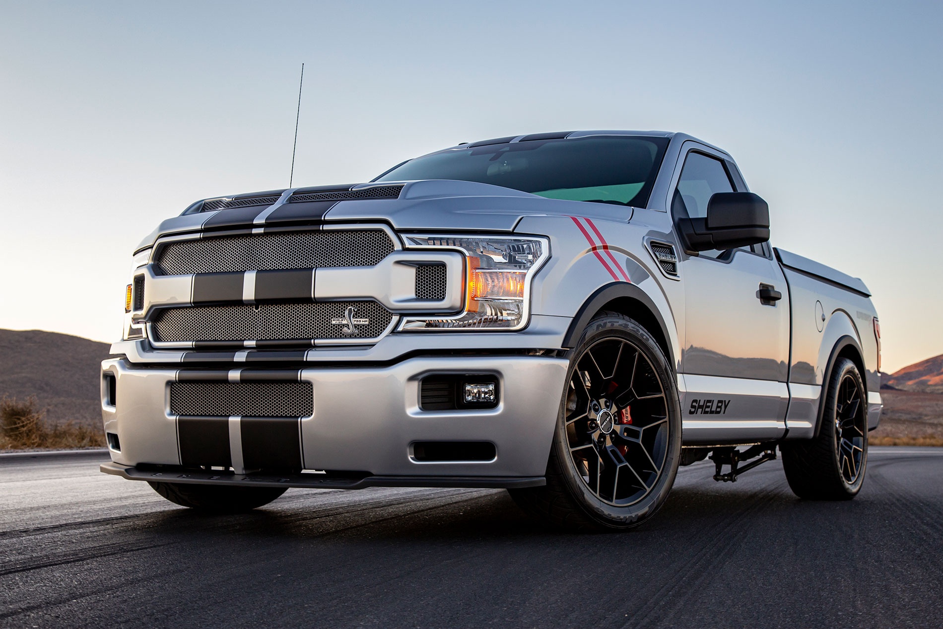 Ford F-150 Super Snake Sport manh 781 ma luc anh 1