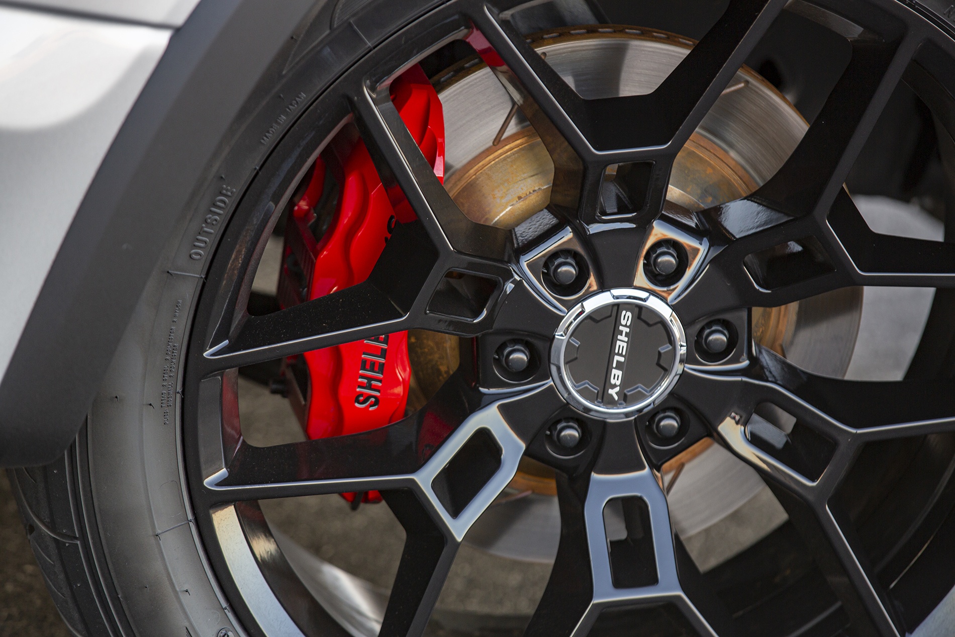 Ford F-150 Super Snake Sport manh 781 ma luc anh 10