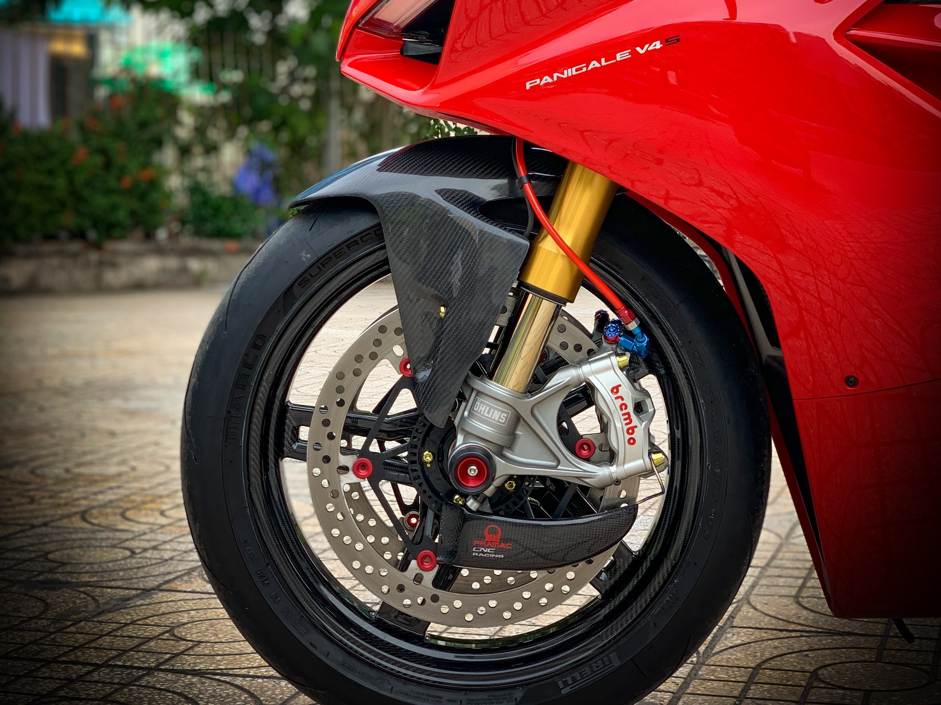 Ducati Panigale V4 S do anh 10