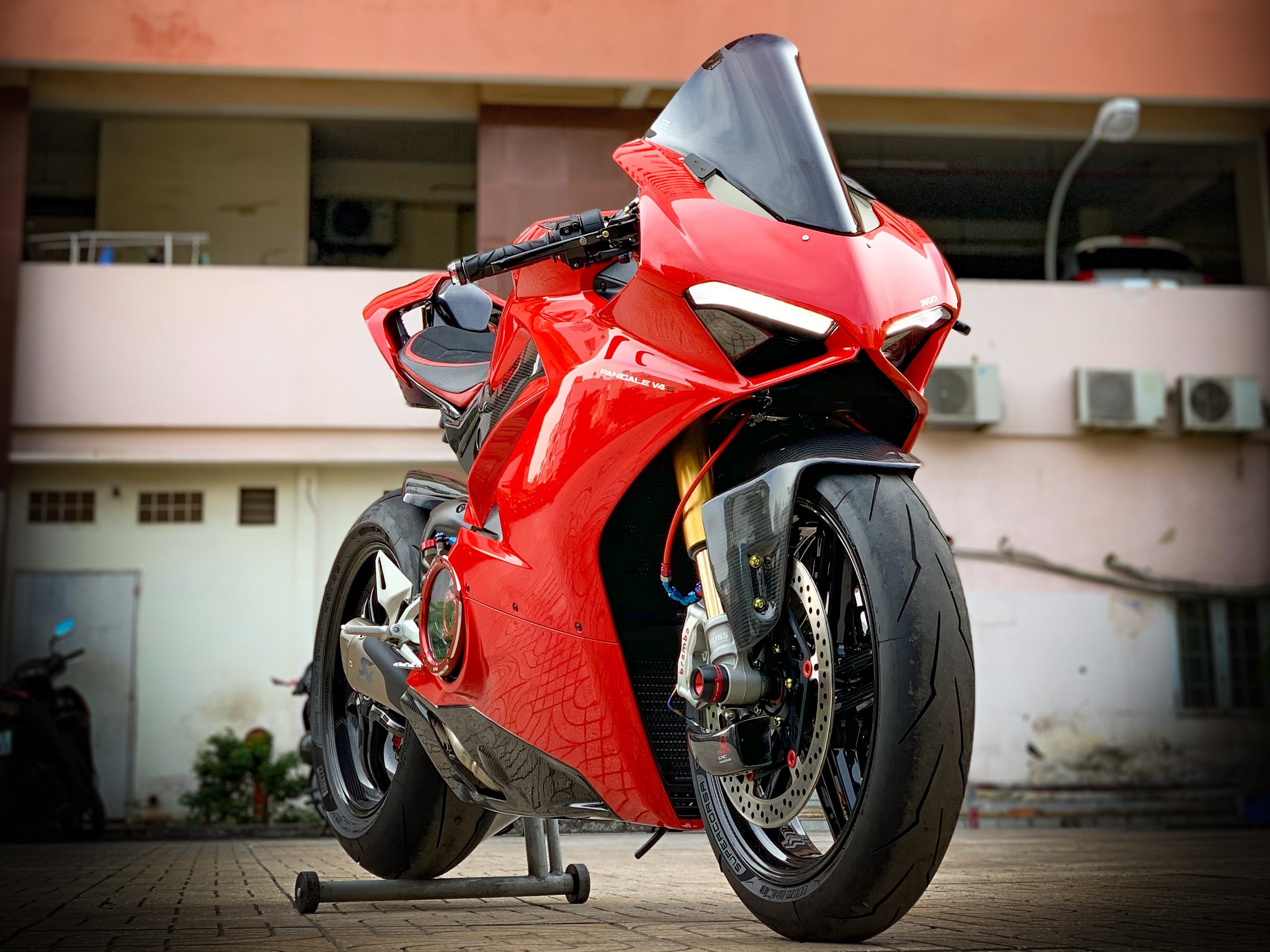 Ducati Panigale V4 S do anh 4