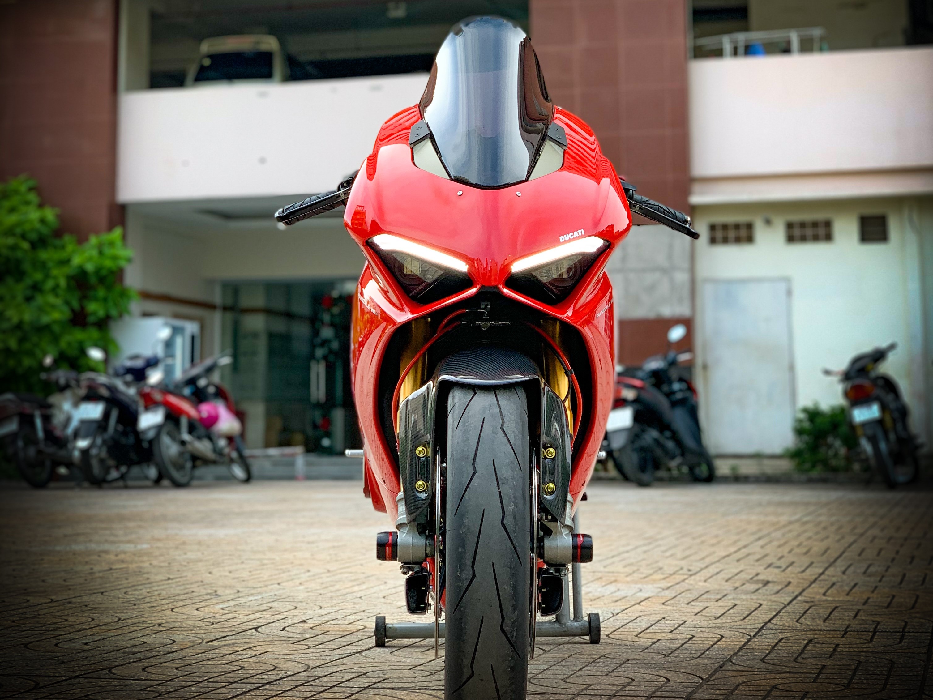 Ducati Panigale V4 S do anh 8