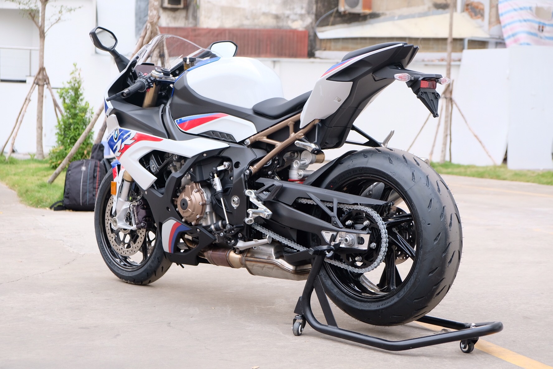Can canh BMW S 1000 RR 2019 anh 19