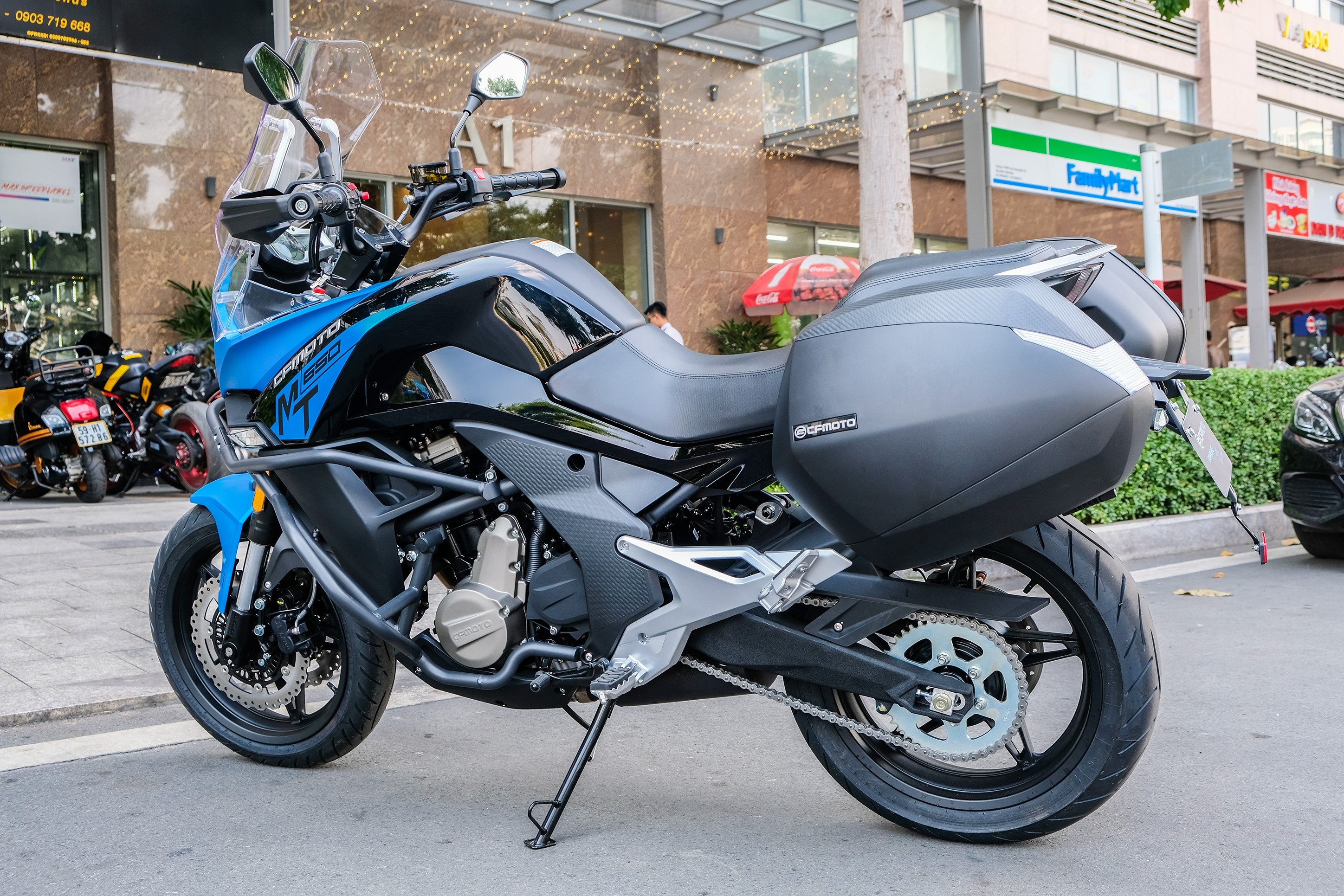 Can canh CFMoto 650MT anh 13