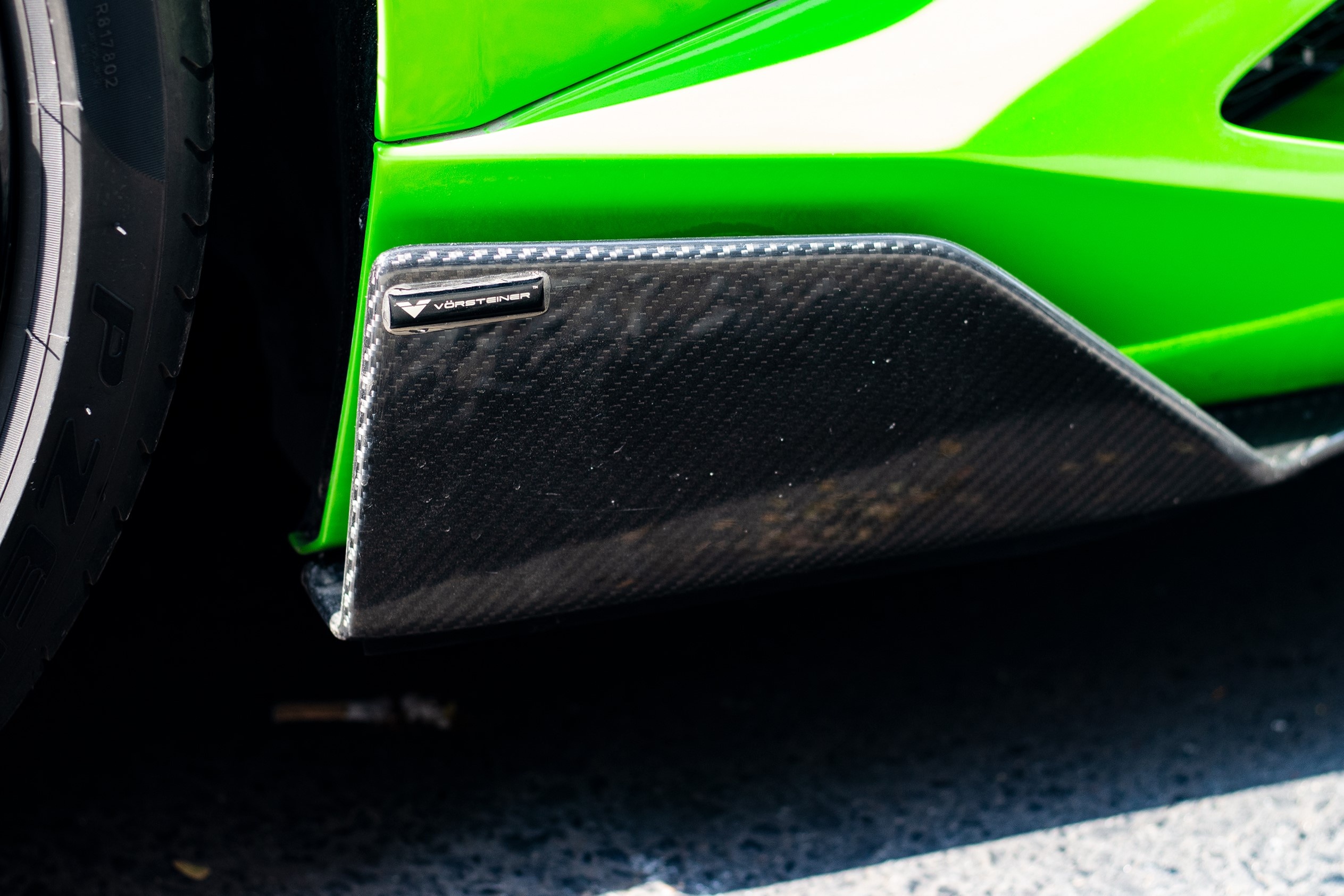 Bo doi Lamborghini Huracan mau com noi bat anh 15