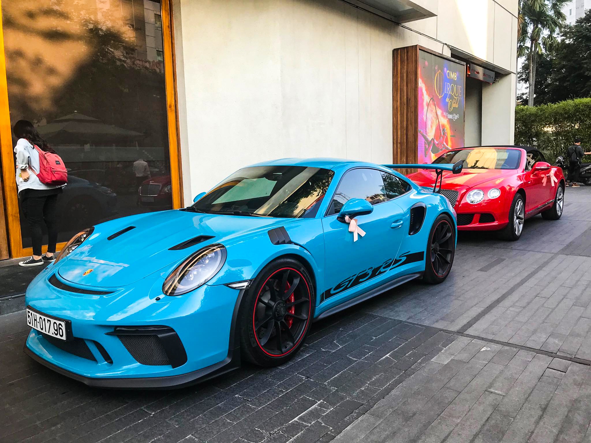 Dan xe sieu sang trong dam cuoi anh 6