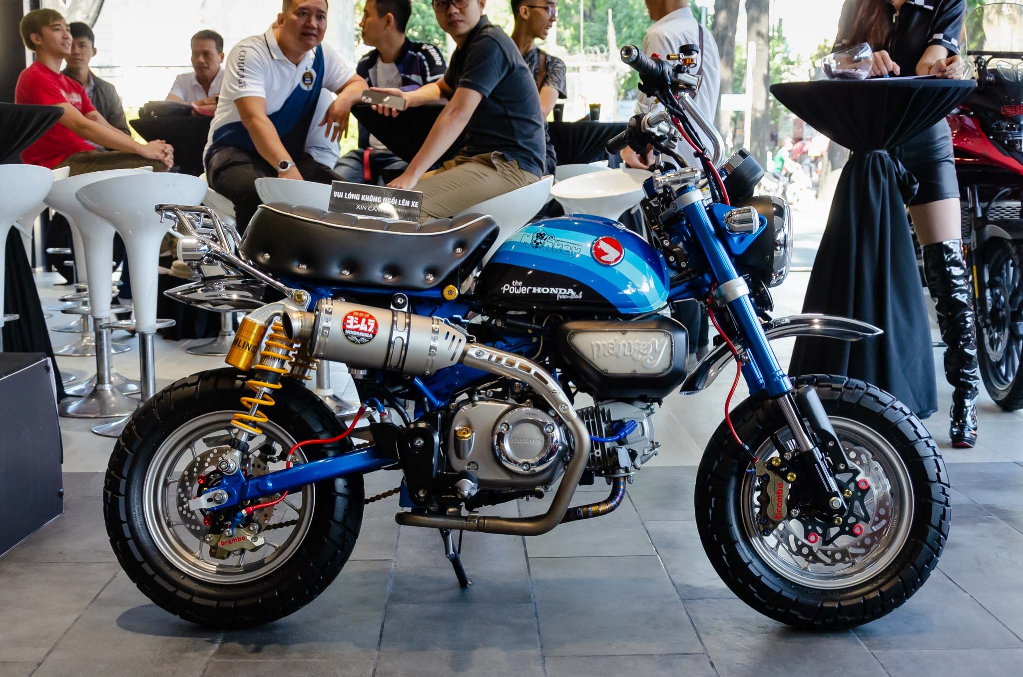 Honda Monkey 125 độ của biker TP.HCM ảnh 2 Honda Monkey 125 do cua biker TP.HCM anh 2