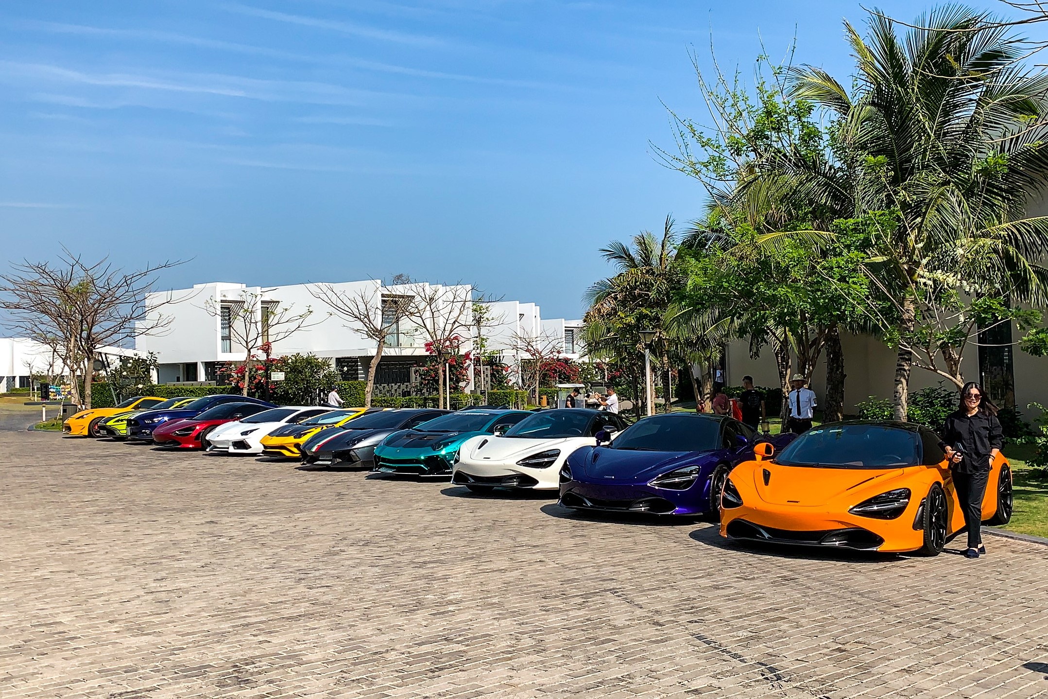 Dan sieu xe Car Passion hoi ngo cuoi nam anh 3