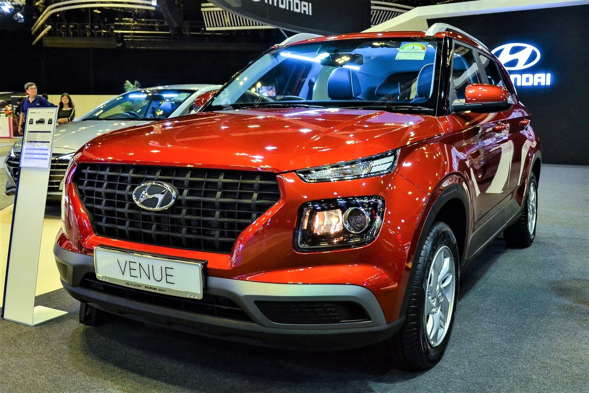 Kham pha Hyundai Venue - SUV nho be cua hang xe Han Quoc hinh anh