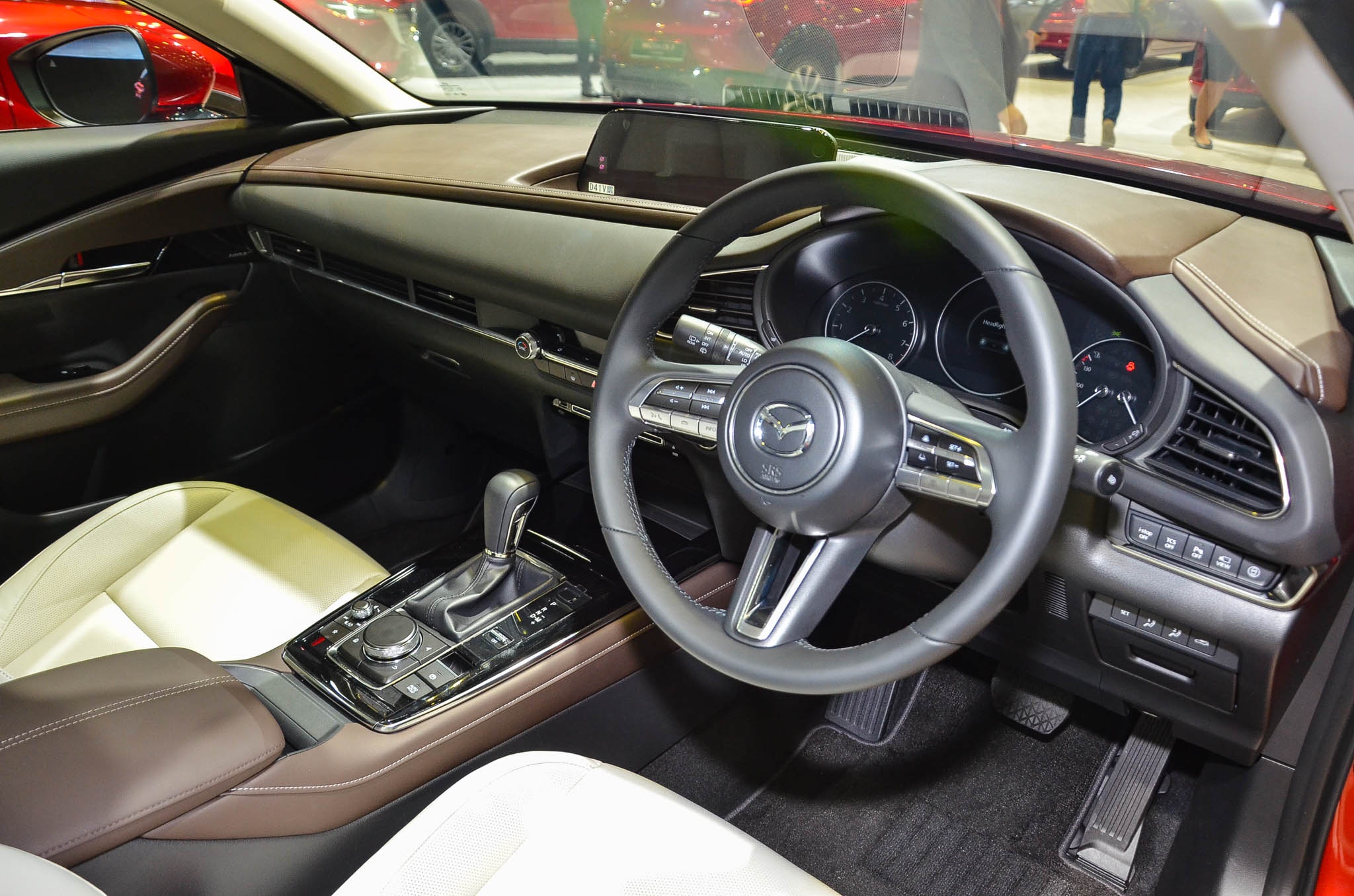 Chi tiết Mazda CX-30 ảnh 8 Chi tiet Mazda CX-30 anh 8