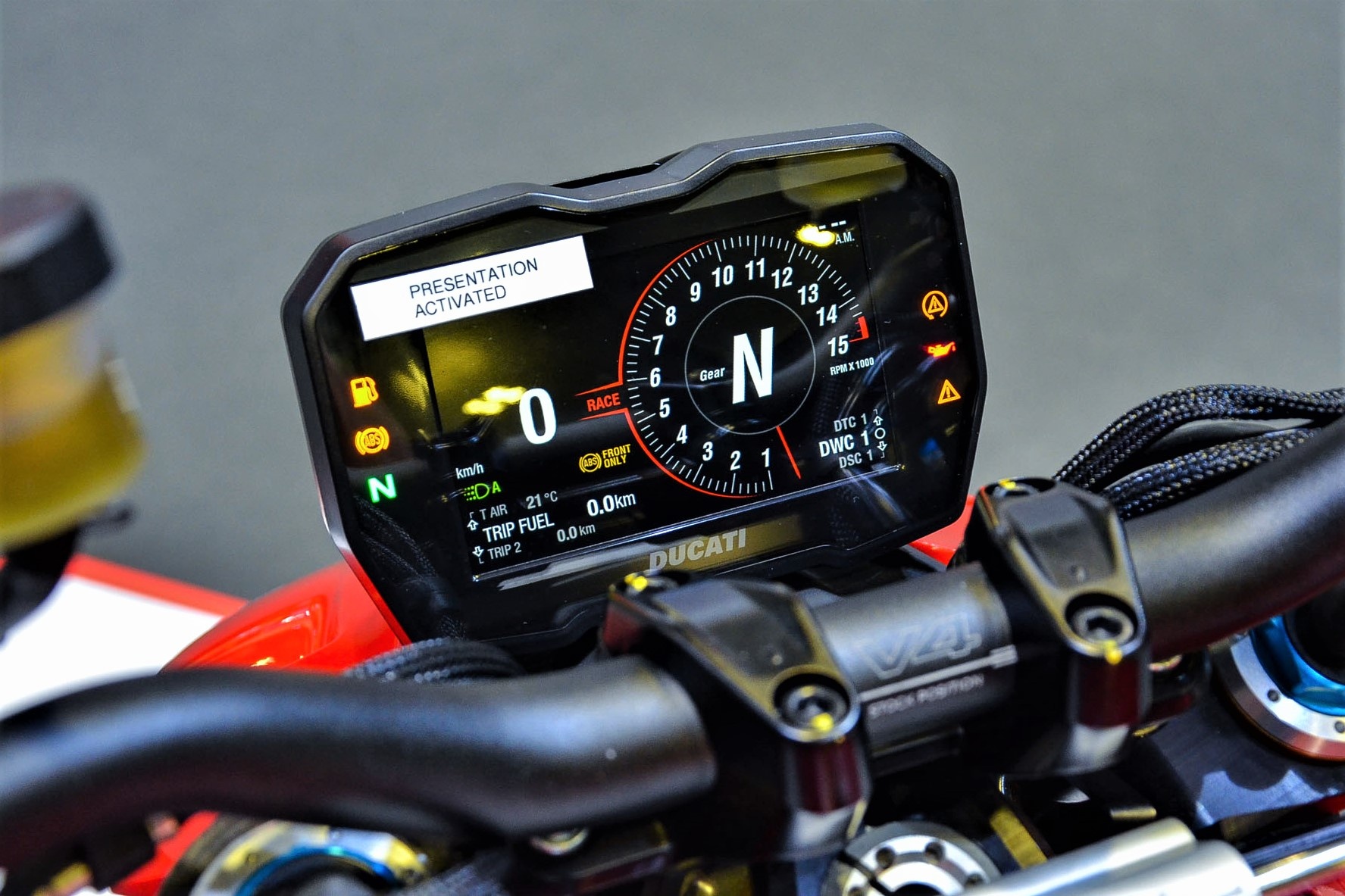 Ducati Streetfighter V4 2020 ra mat anh 9
