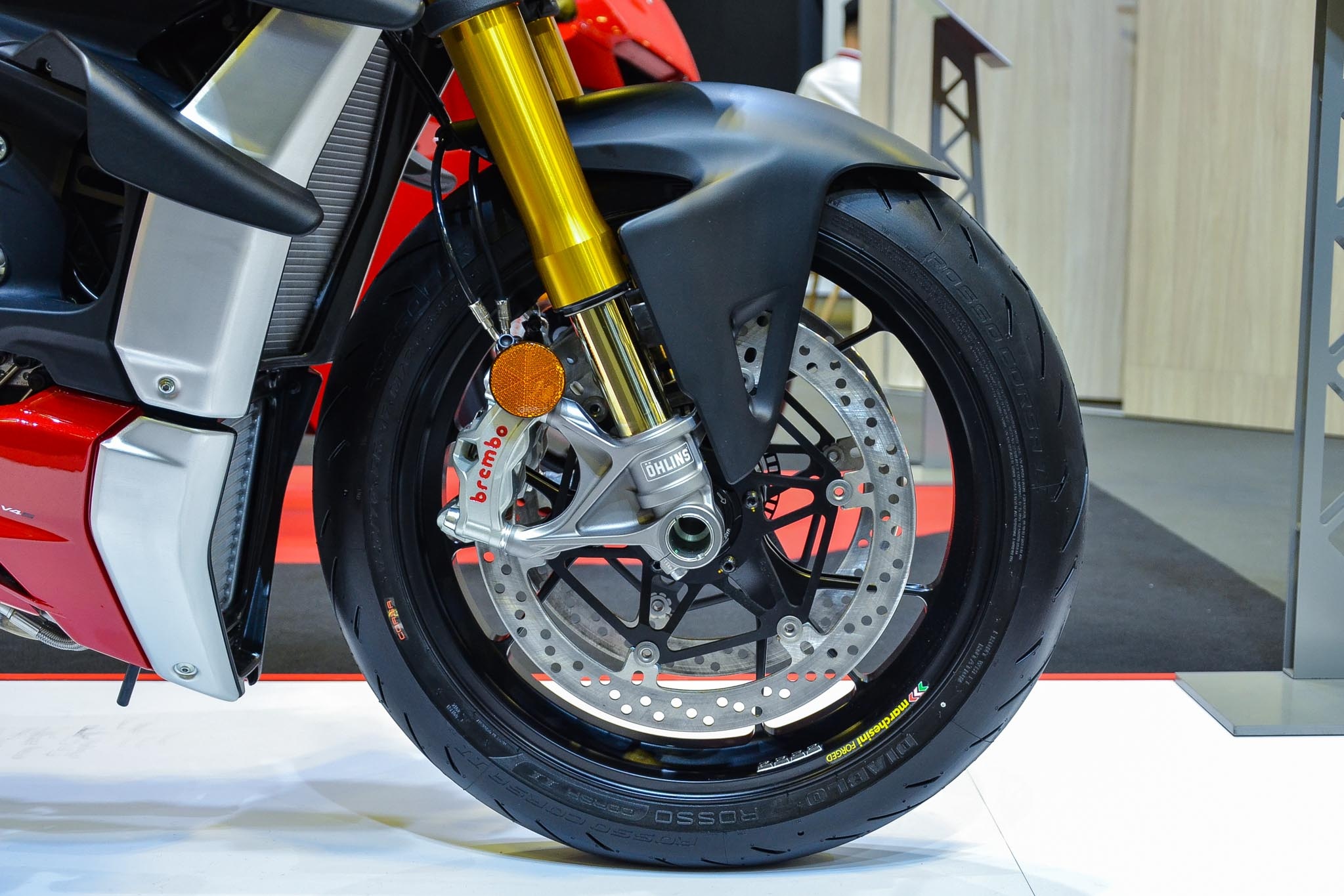 Ducati Streetfighter V4 2020 ra mat anh 8