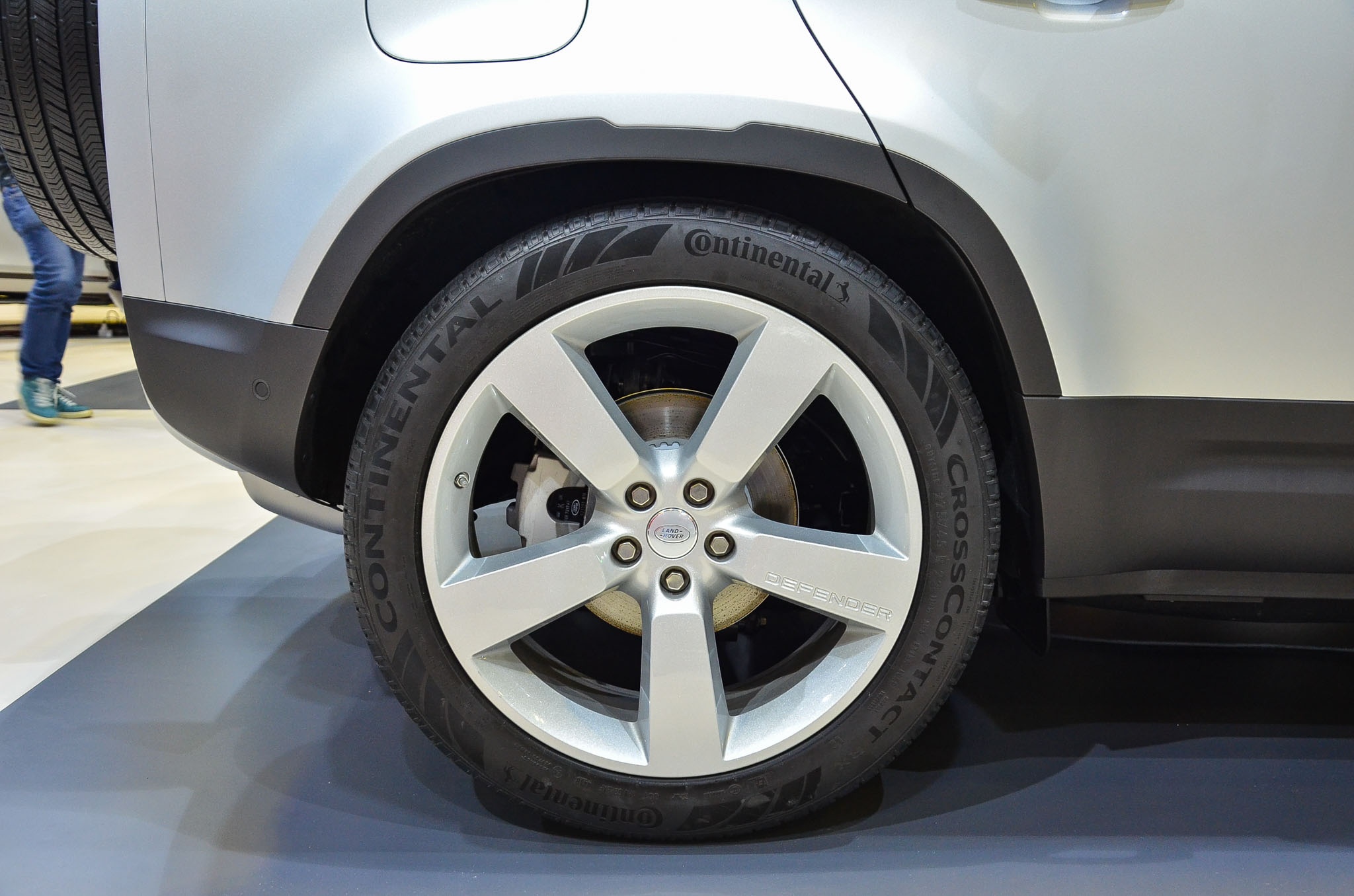 Land Rover Defender 2020 ra mat anh 5