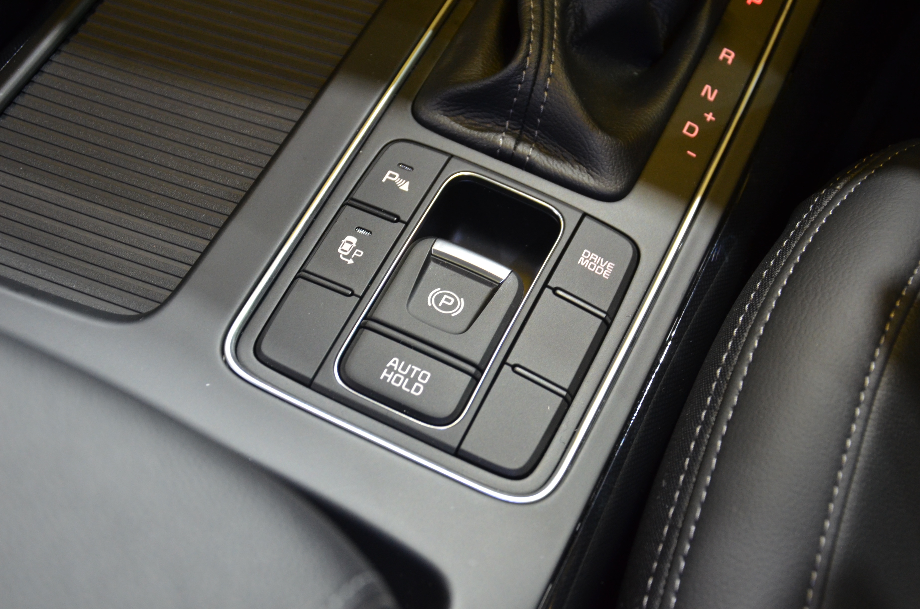 Kia Sorento ban nang cap ra mat anh 9