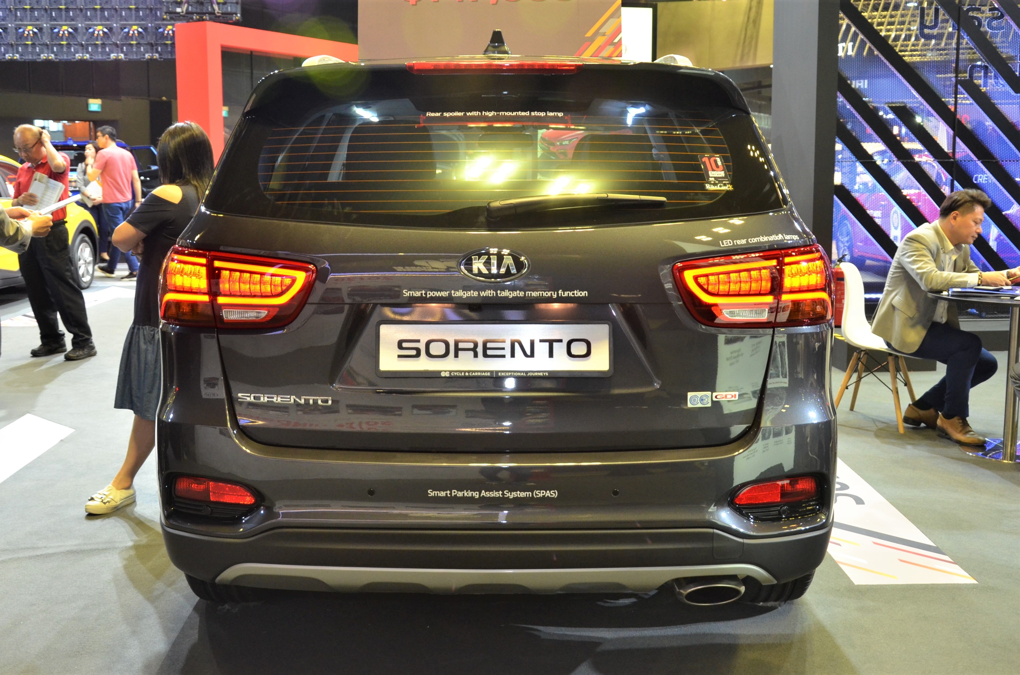 Kia Sorento ban nang cap ra mat anh 4