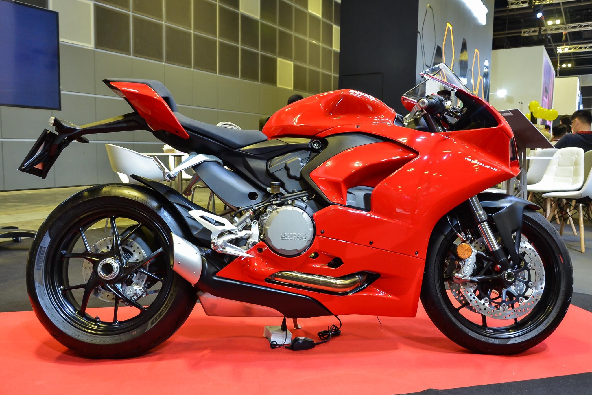 Ducati Panigale V2 ra mat Dong Nam A anh 2