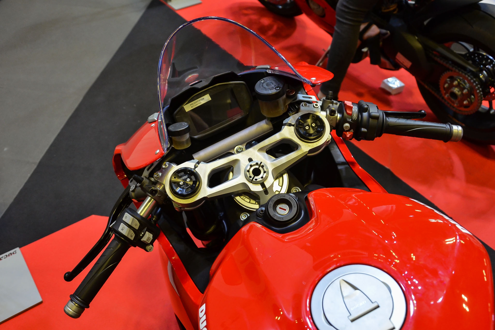 Ducati Panigale V2 ra mat Dong Nam A anh 10