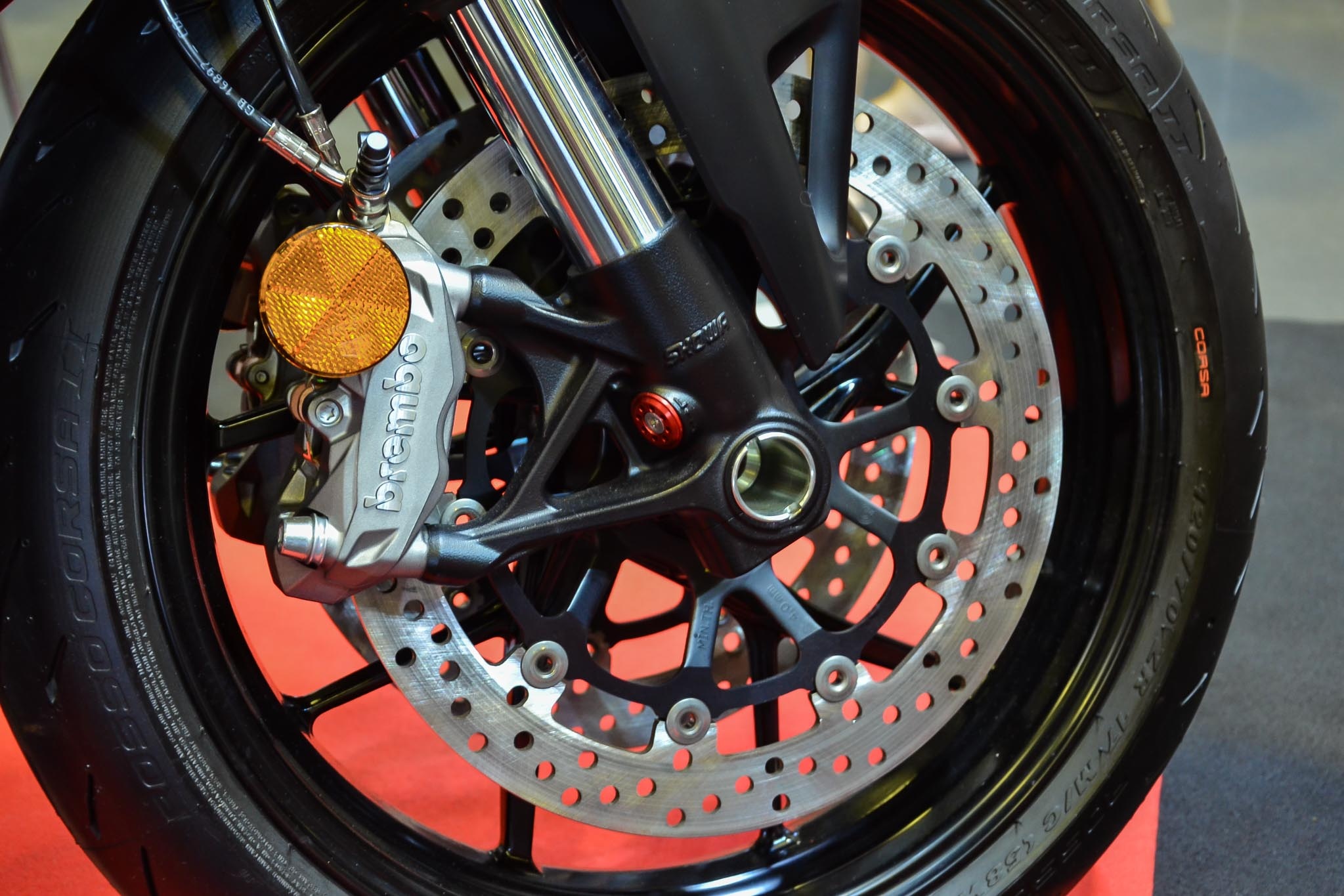 Ducati Panigale V2 ra mat Dong Nam A anh 8