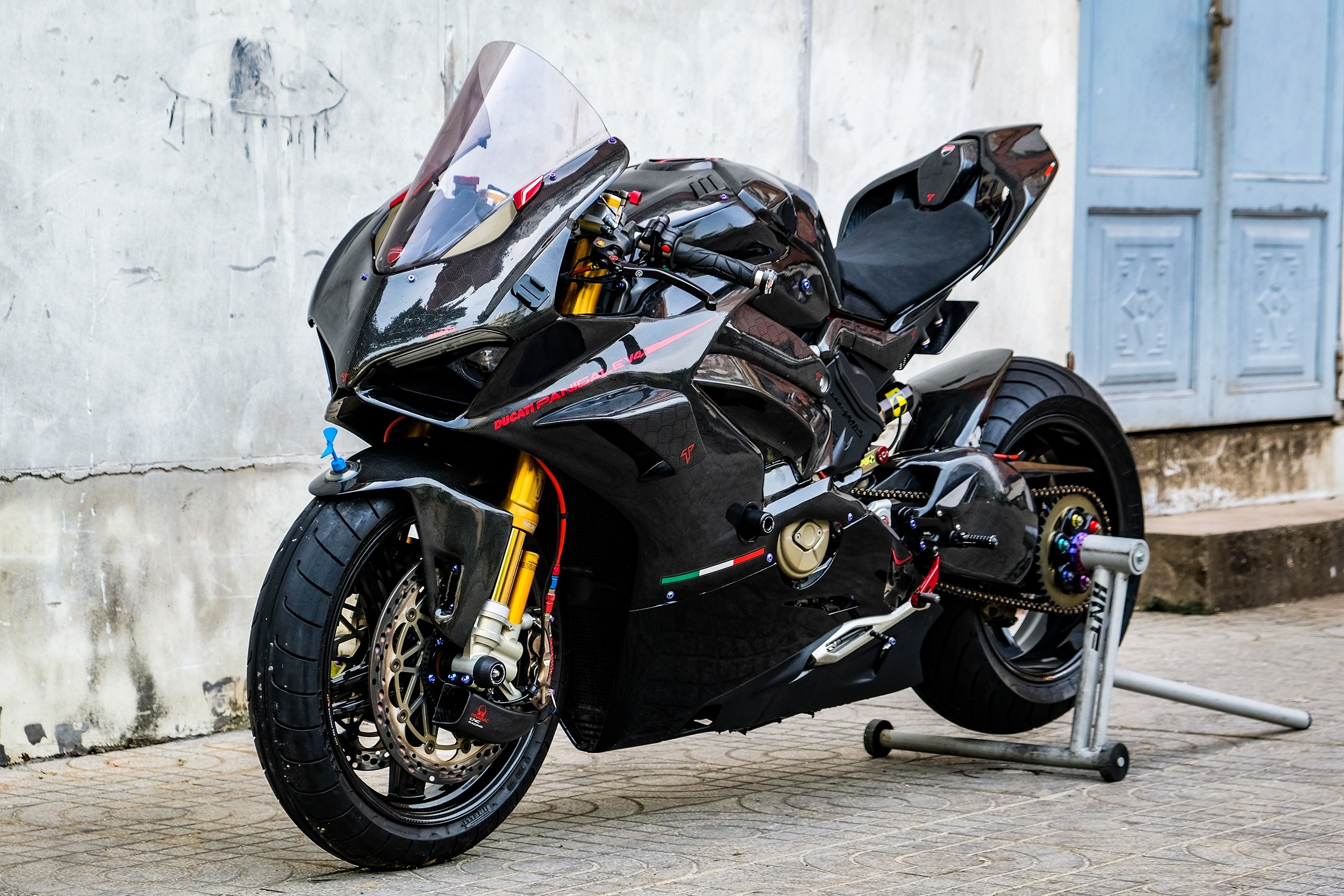 Ducati Panigale V4 do xe dua anh 1
