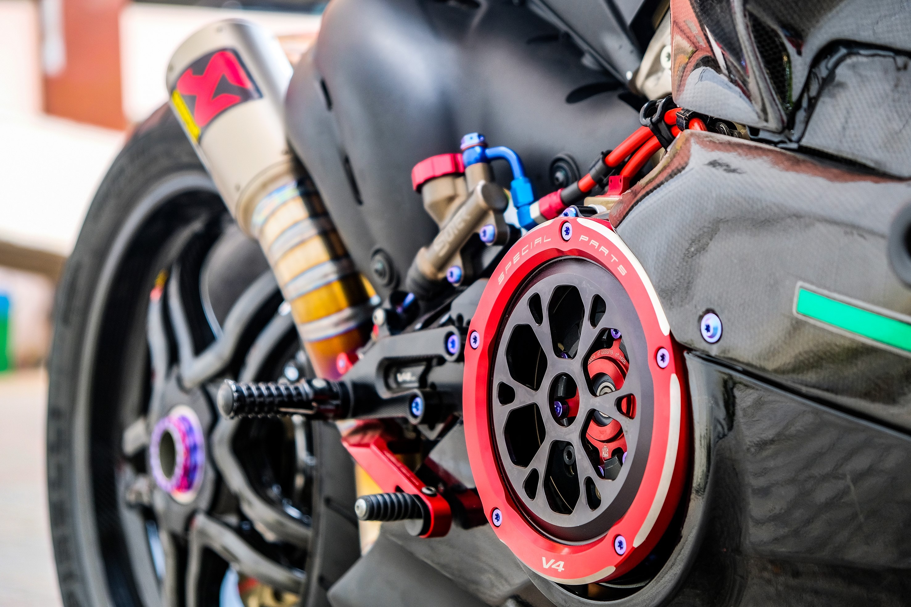 Ducati Panigale V4 do xe dua anh 17