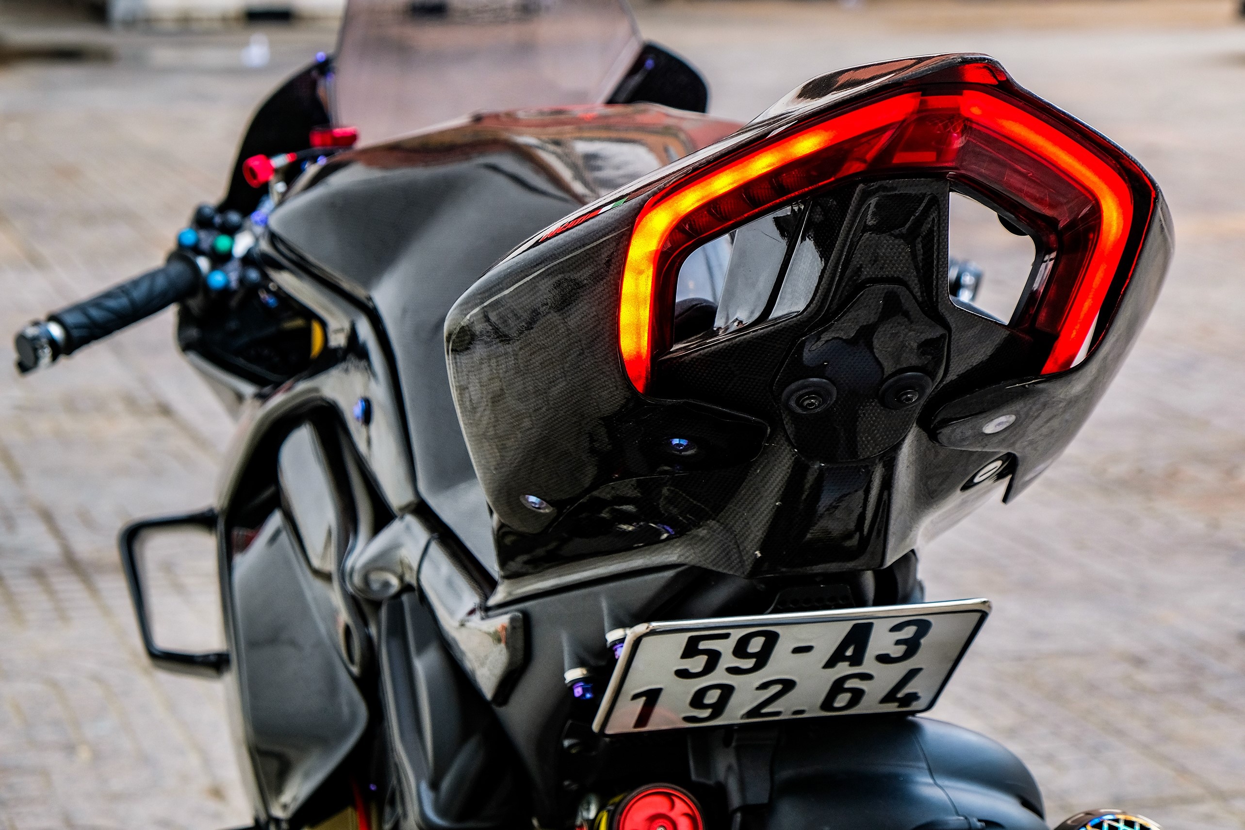 Ducati Panigale V4 do xe dua anh 21