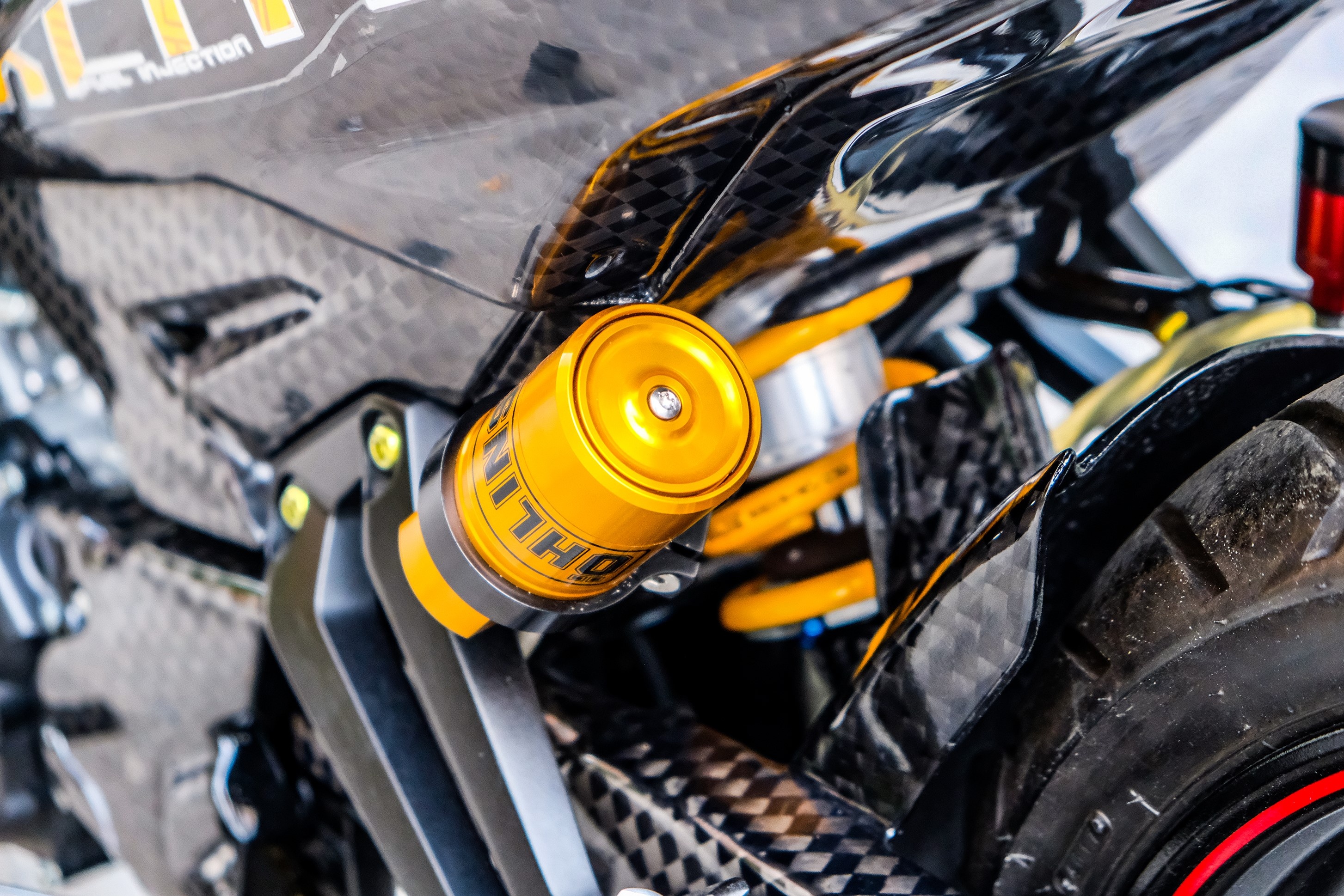 Yamaha Exciter do dan ao carbon anh 13