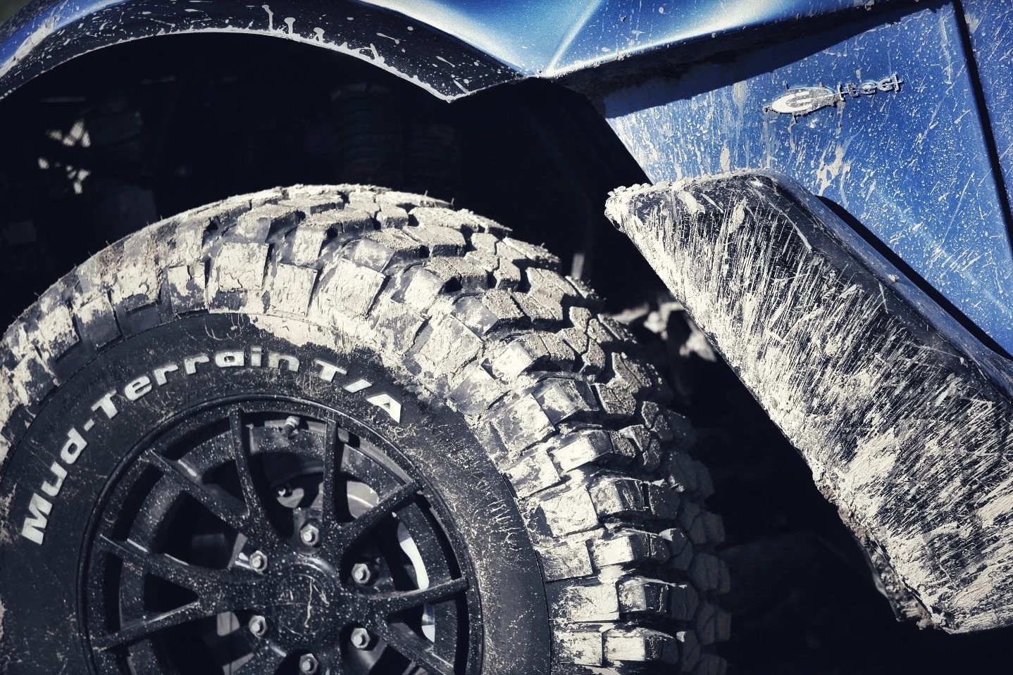 Laffite G-Tec X-Road ra mat anh 9