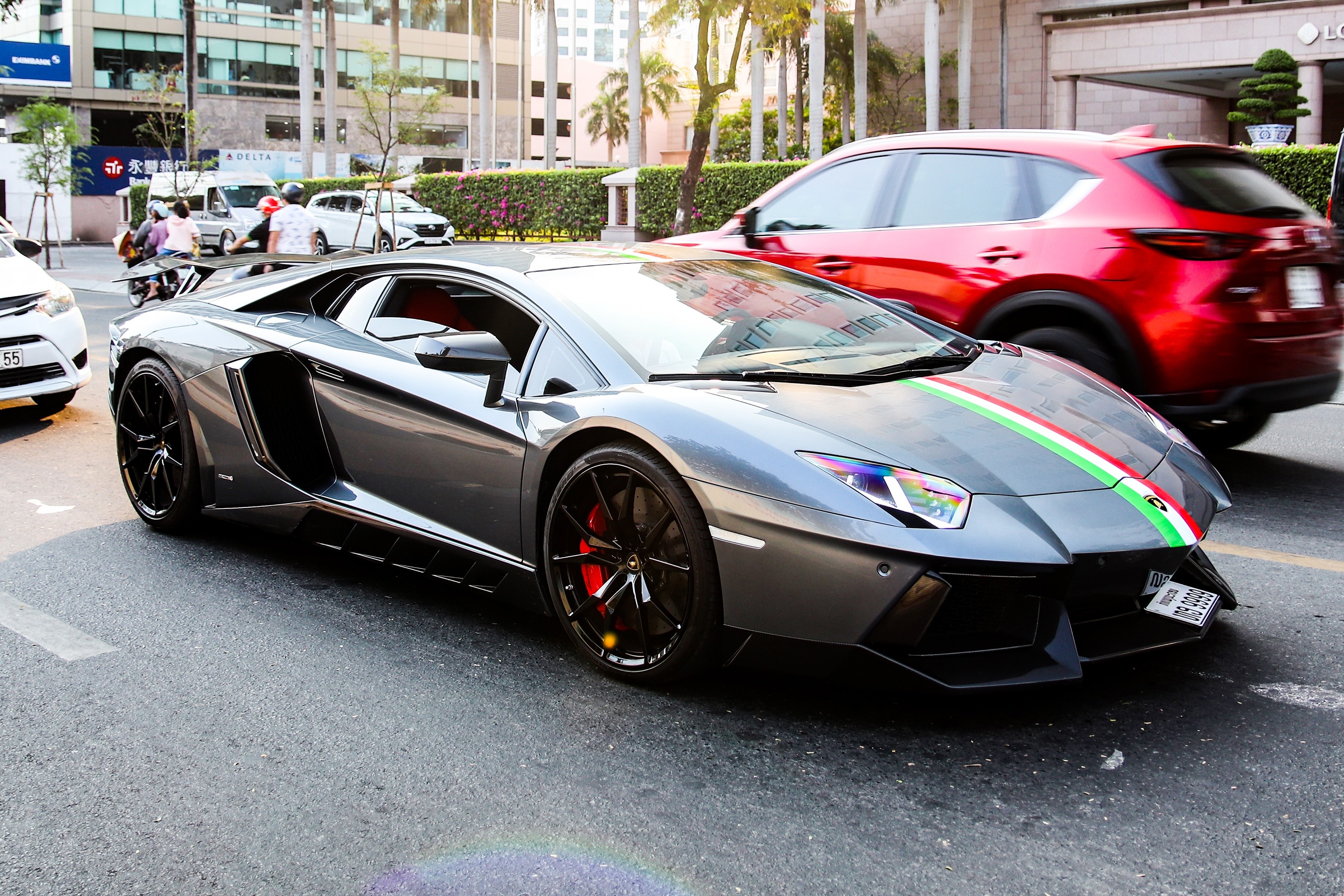 Lamborghini Aventador biển số tứ quý Lào ảnh 1 Lamborghini Aventador bien so tu quy Lao anh 1