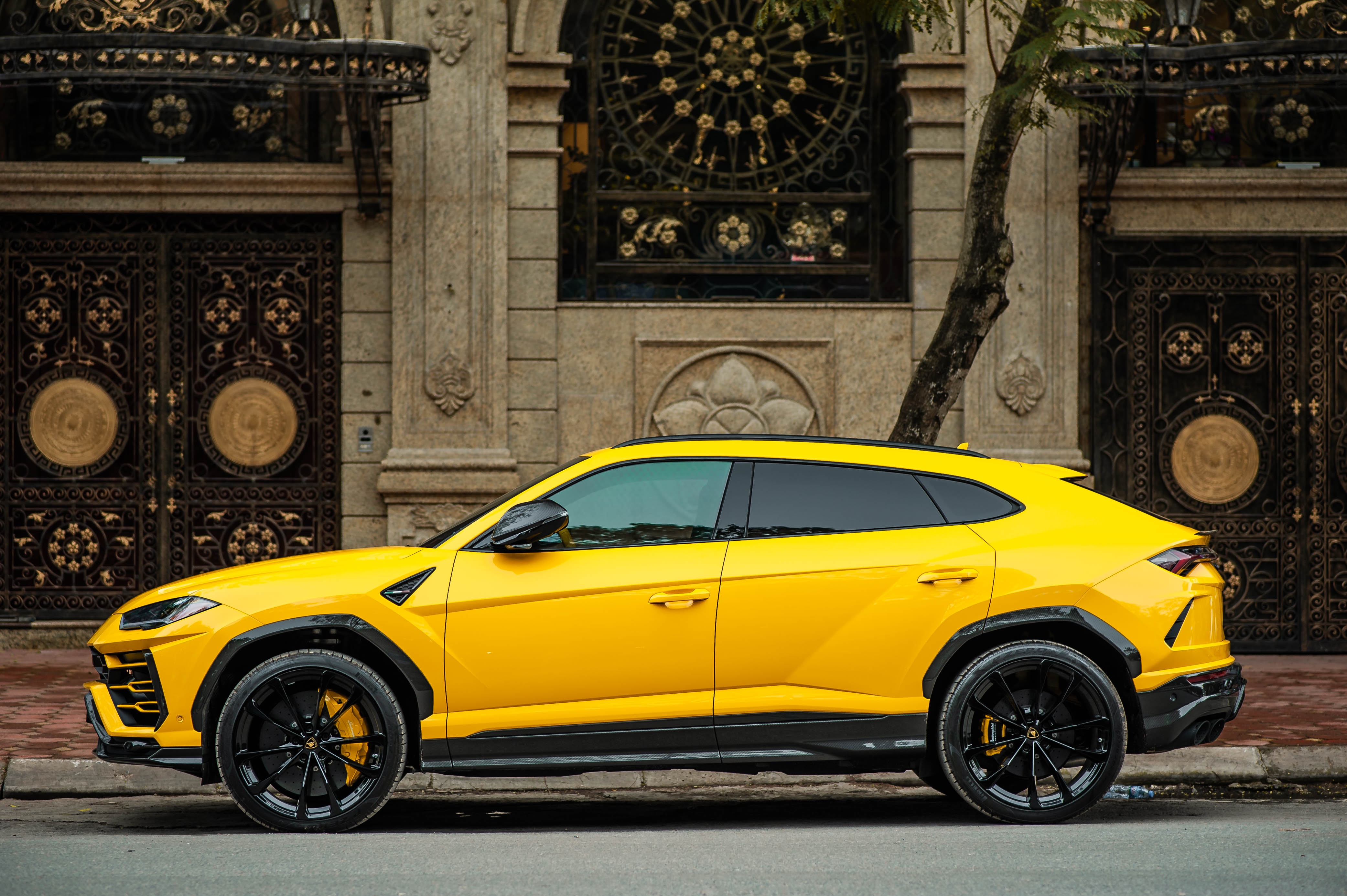 Lamborghini Urus Viet Nam anh 3