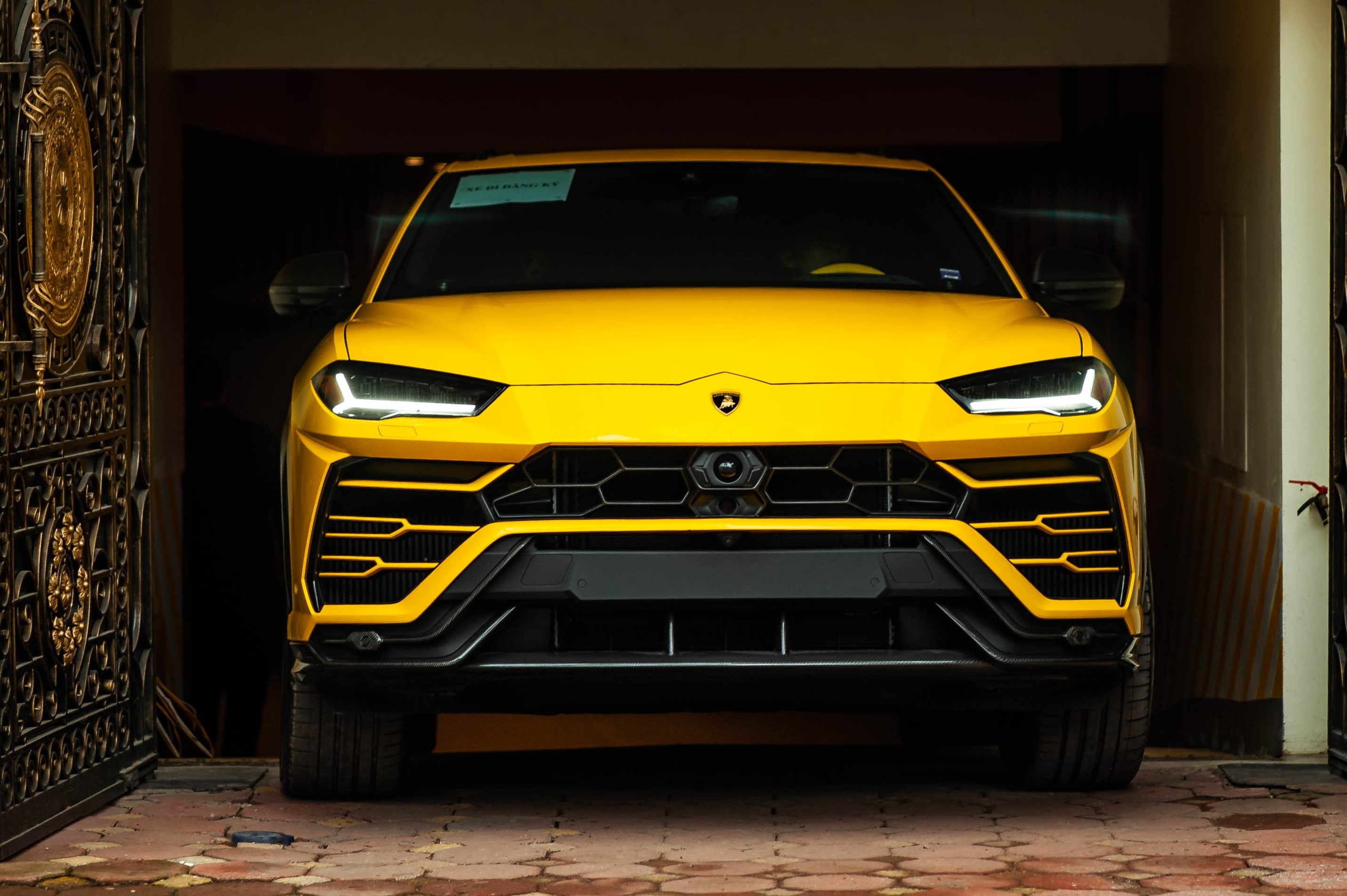 Lamborghini Urus Viet Nam anh 4