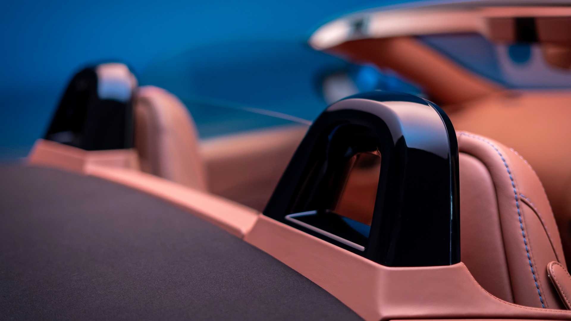 Aston Martin ra mat Vantage Roadster anh 8