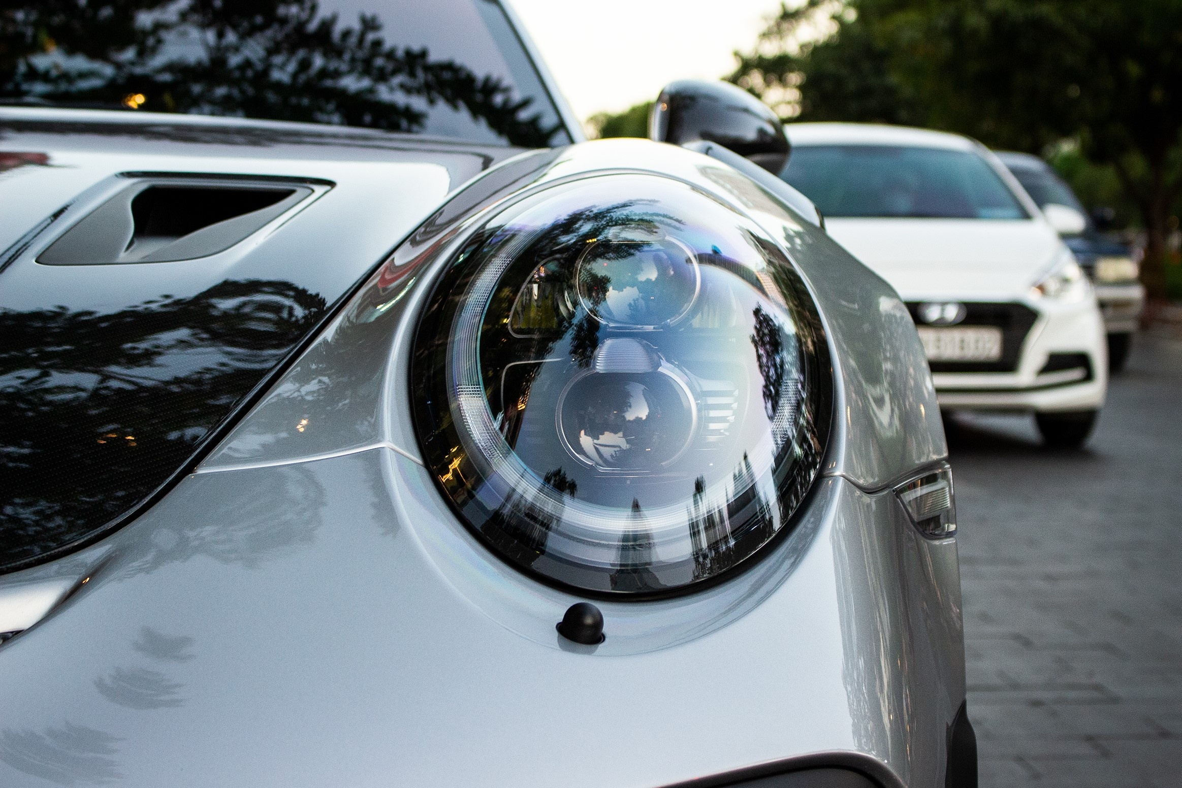 Porsche 911 GT2 RS voi goi nang cap tien ty tai Viet Nam anh 6