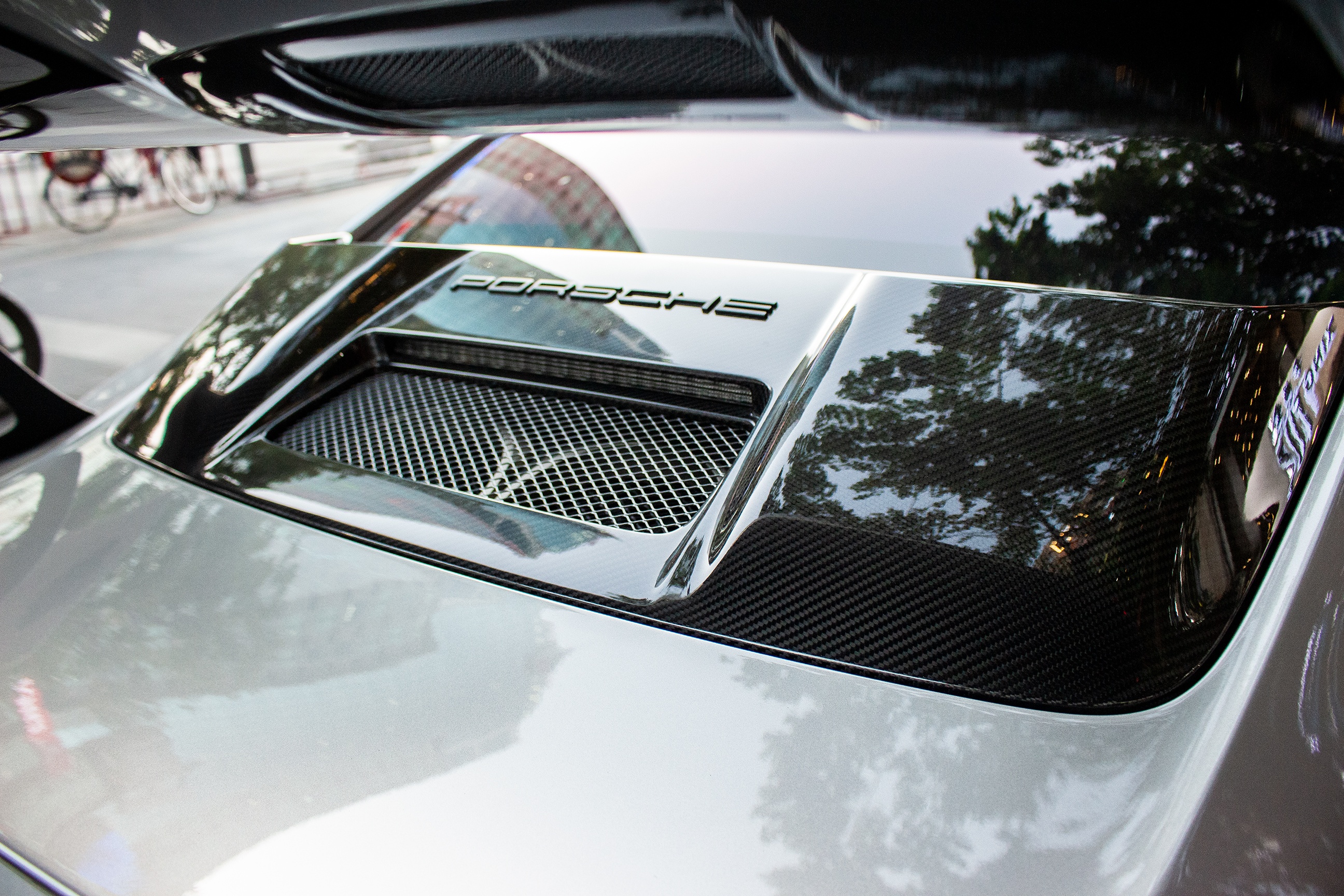 Porsche 911 GT2 RS voi goi nang cap tien ty tai Viet Nam anh 10