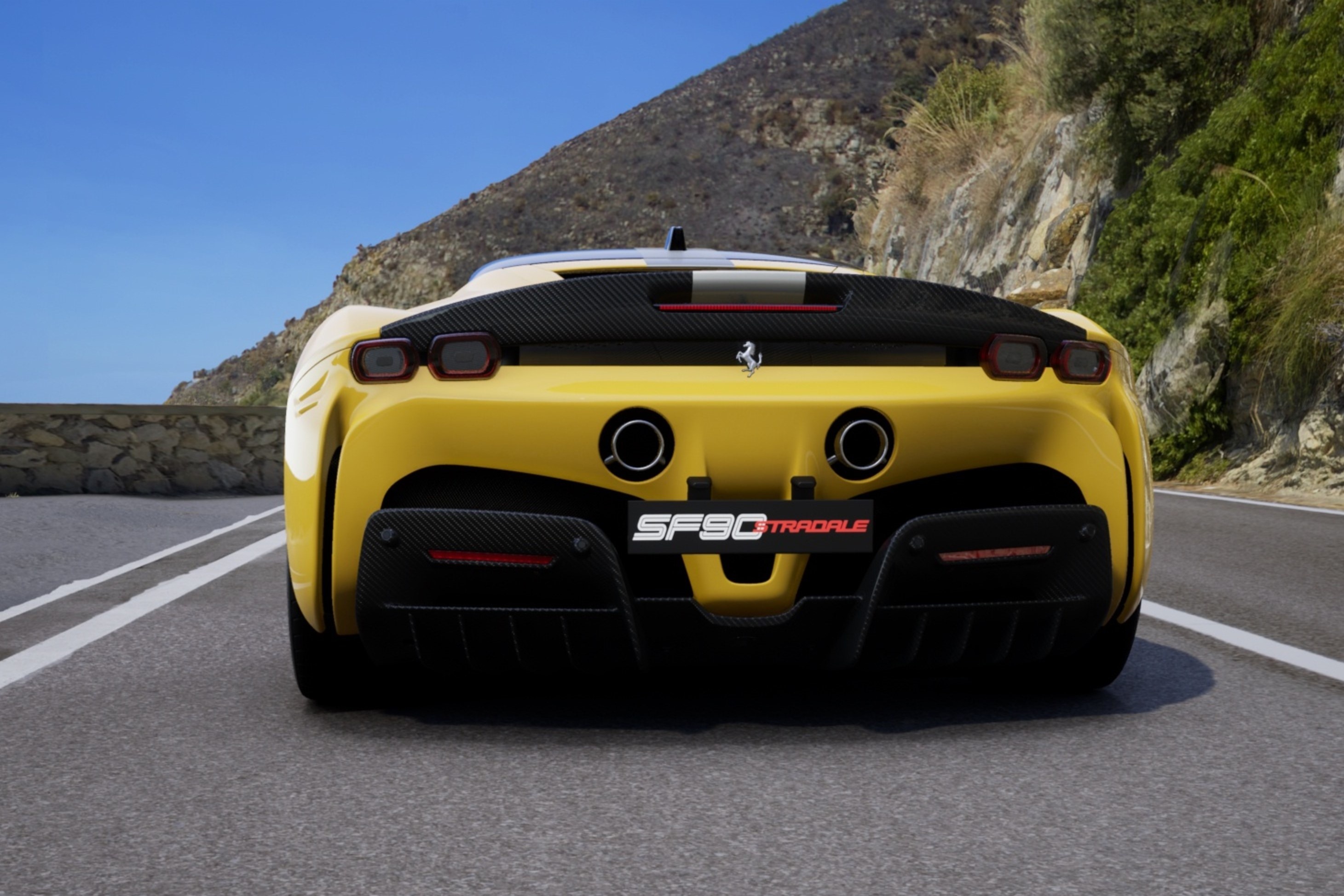 Ferrari SF90 Stradale chuan bi ve Viet Nam anh 7