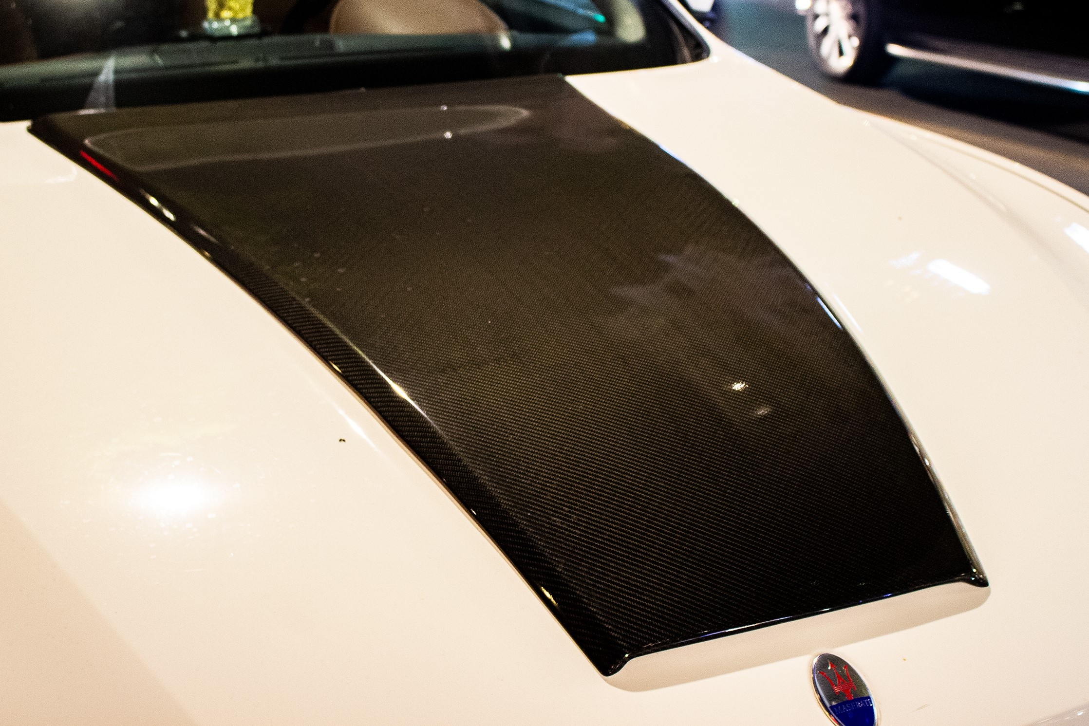 Maserati Levante voi goi do than rong anh 4